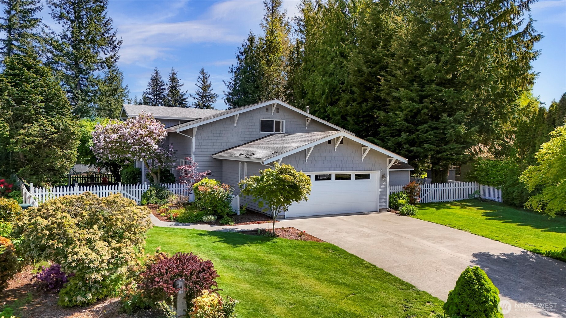 6874 Golf View Drive Property Photo 1