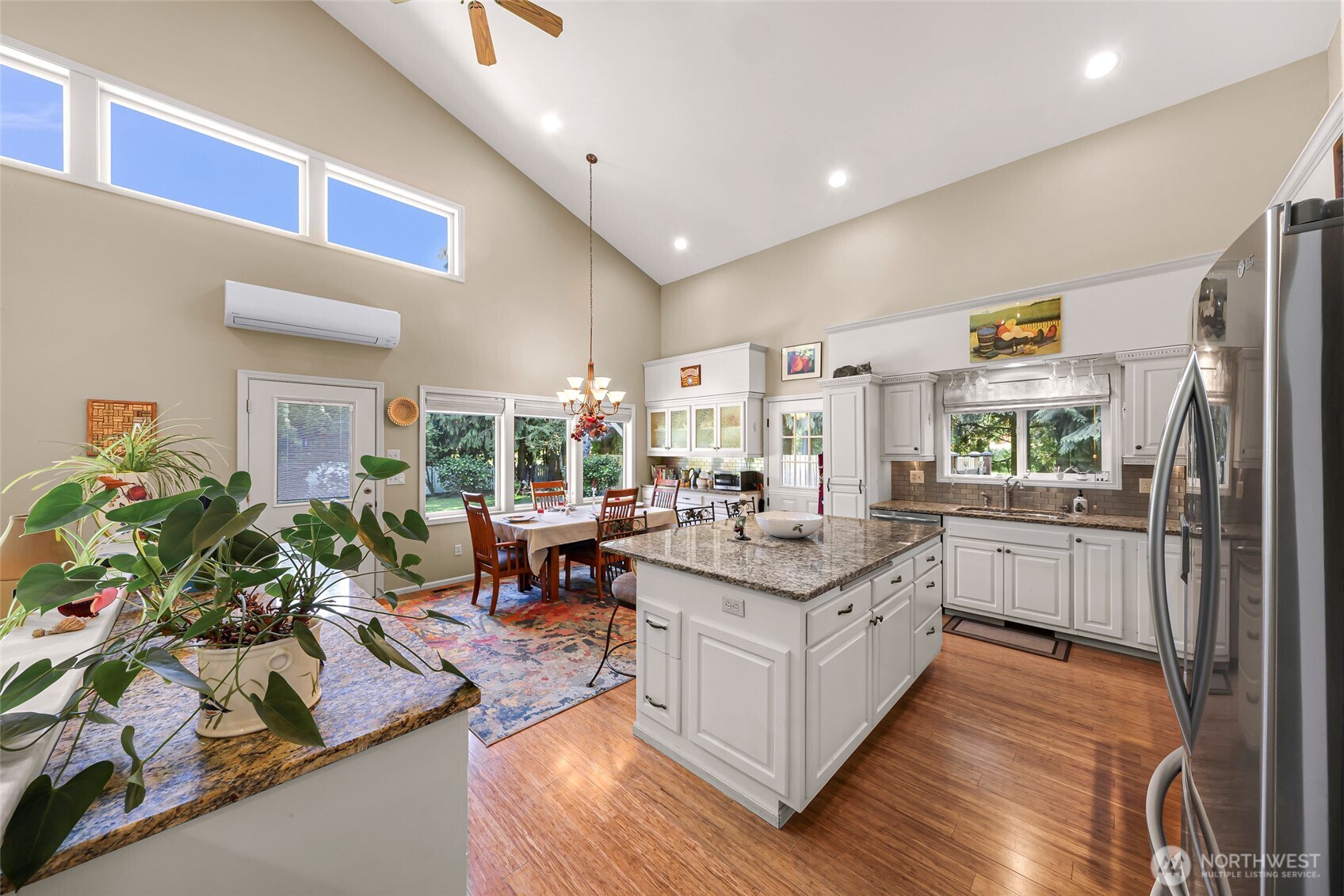 6874 Golf View Drive Property Photo 4