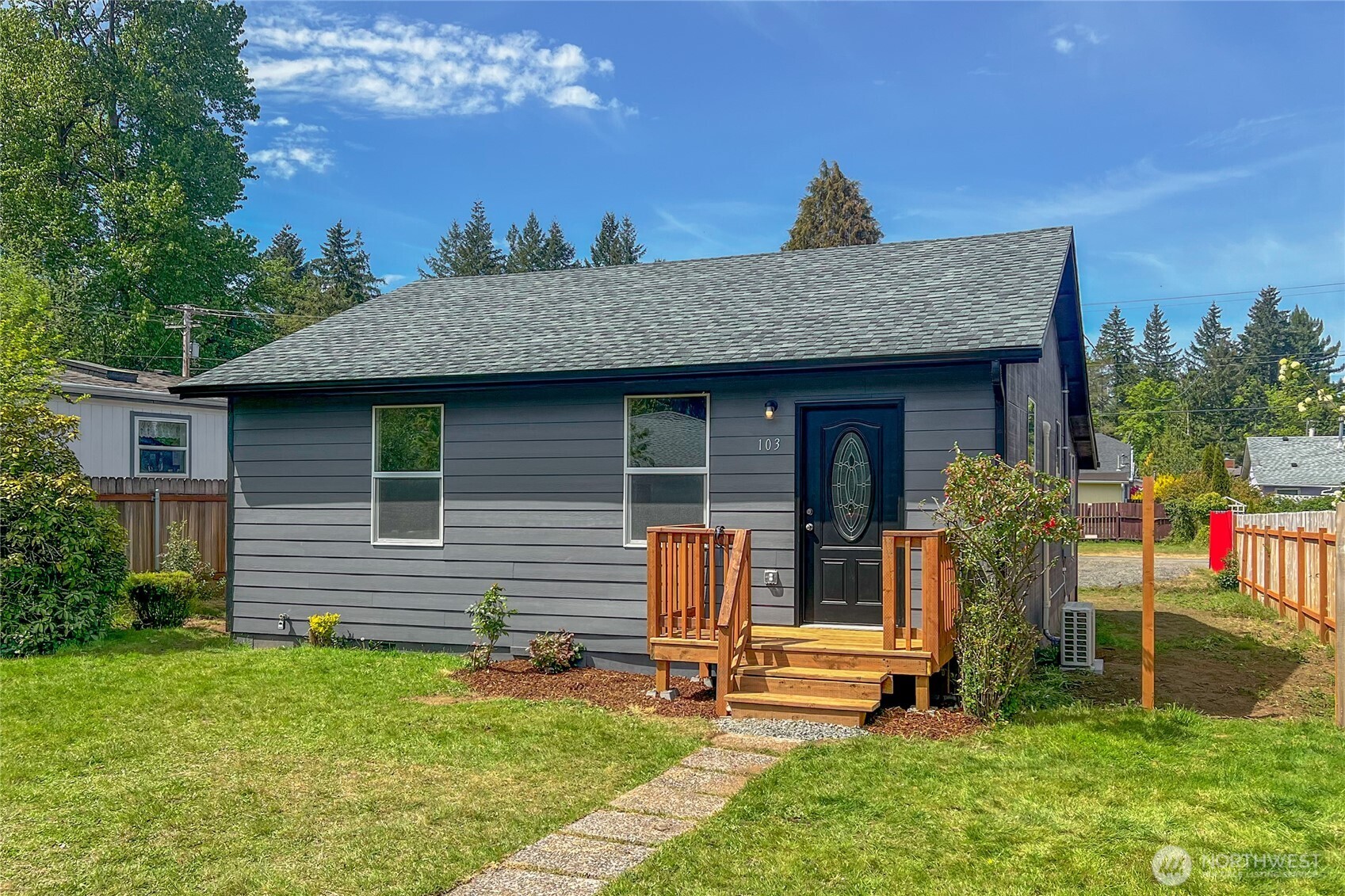 103 Madison Street Property Photo 1