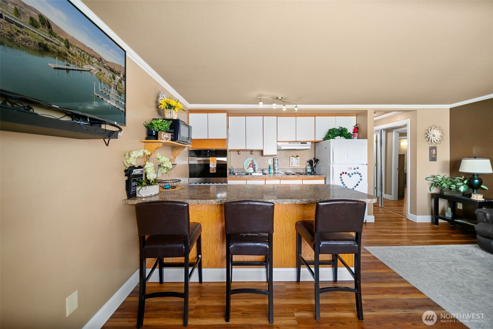 8903 Crescent Bar Road 101 Property Photo 12