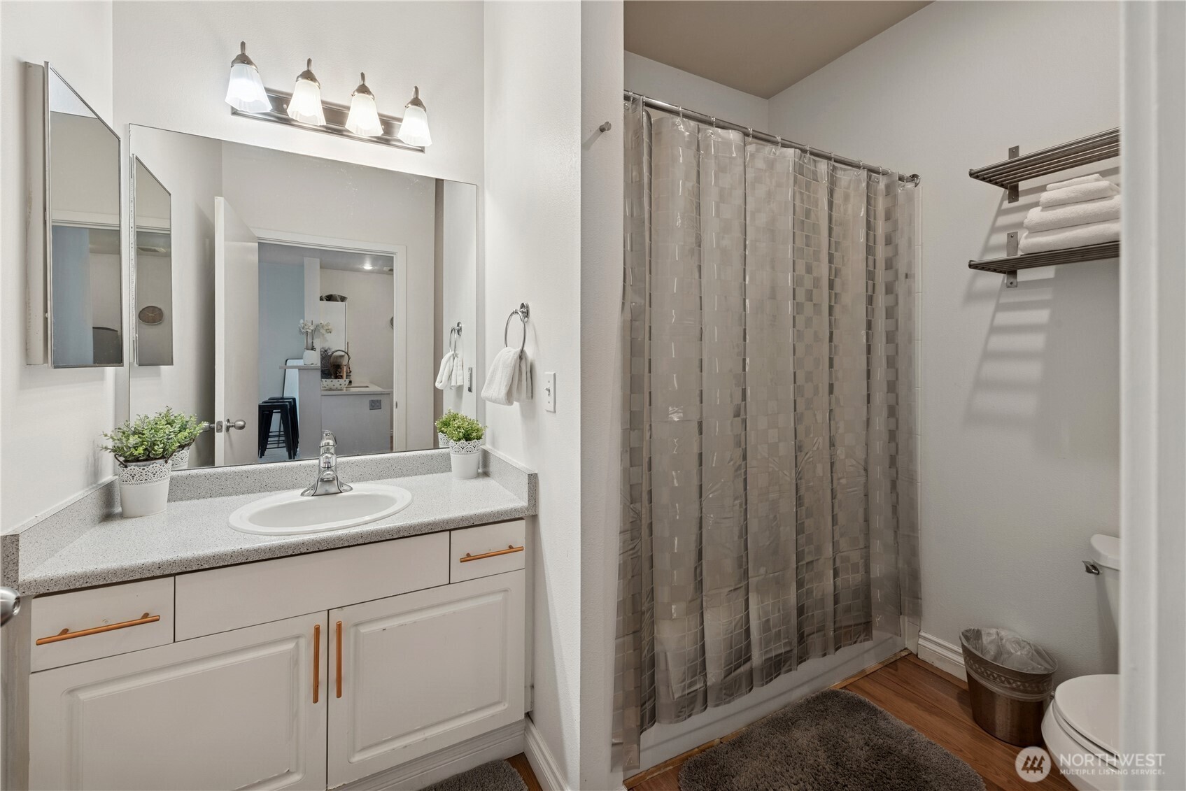 2415 2nd Avenue 438 Property Photo 10