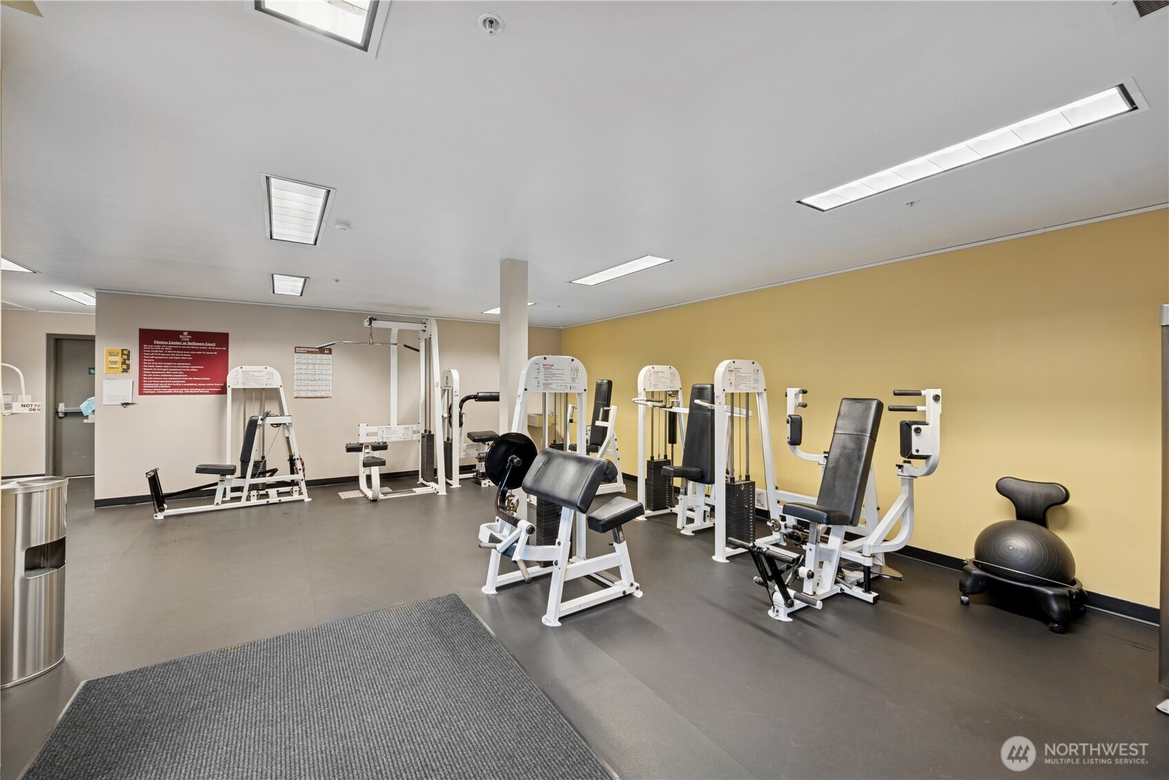 2415 2nd Avenue 438 Property Photo 15