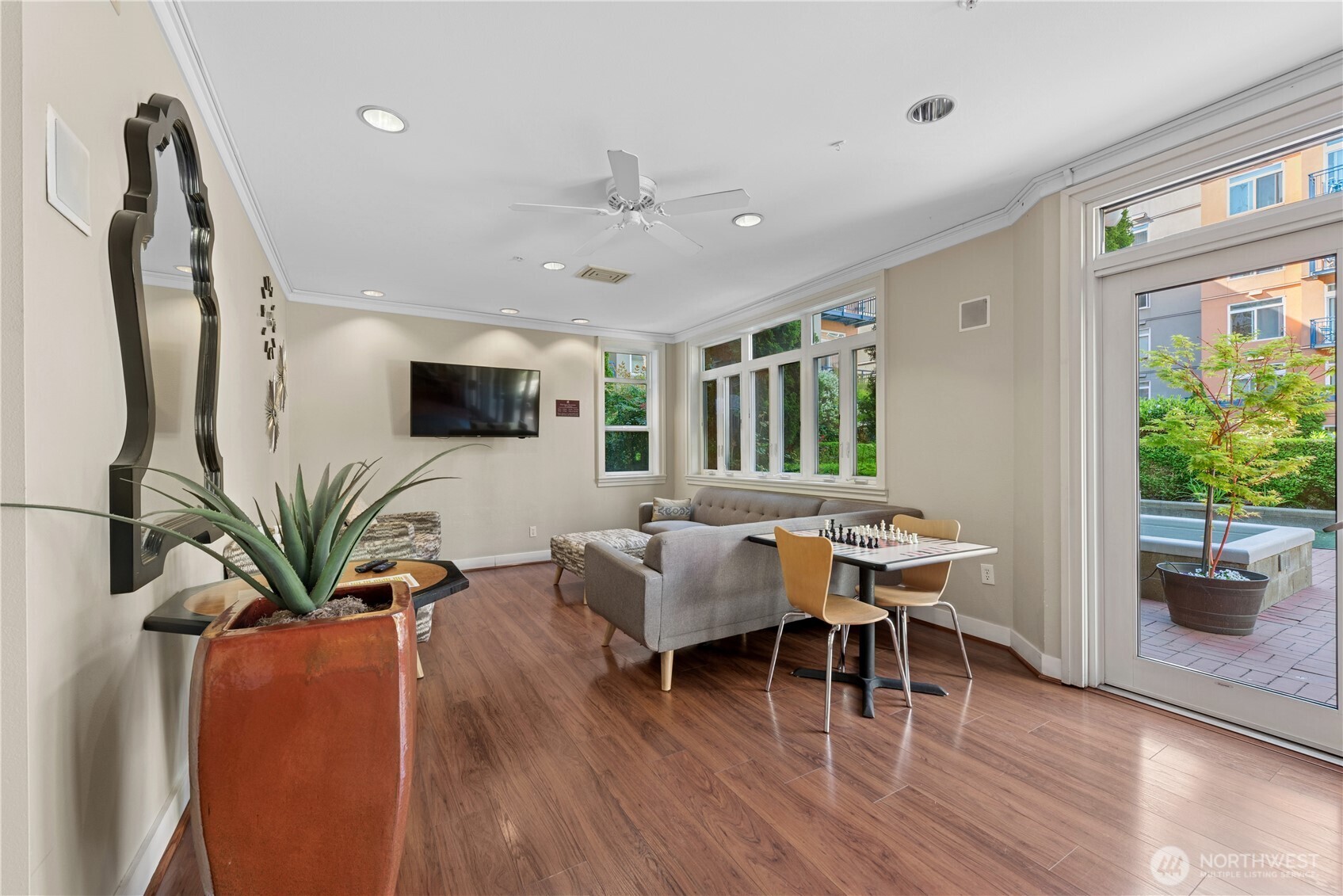 2415 2nd Avenue 438 Property Photo 16