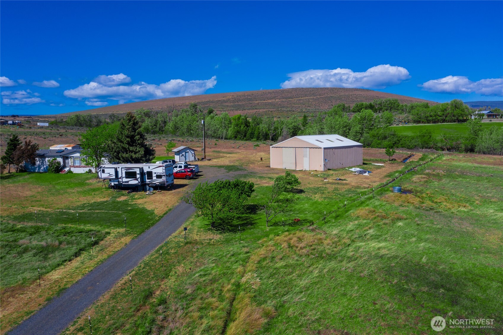 4141 Parke Creek Property Photo 1