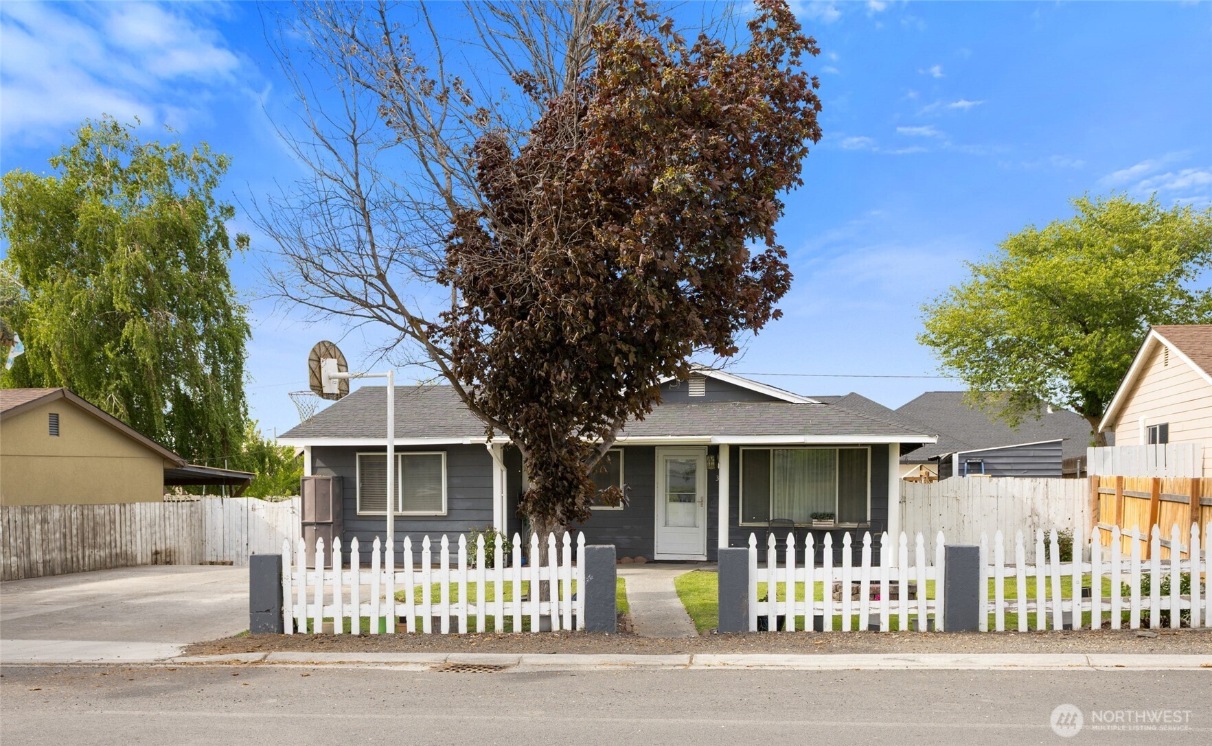 322 W 8th Street Property Photo