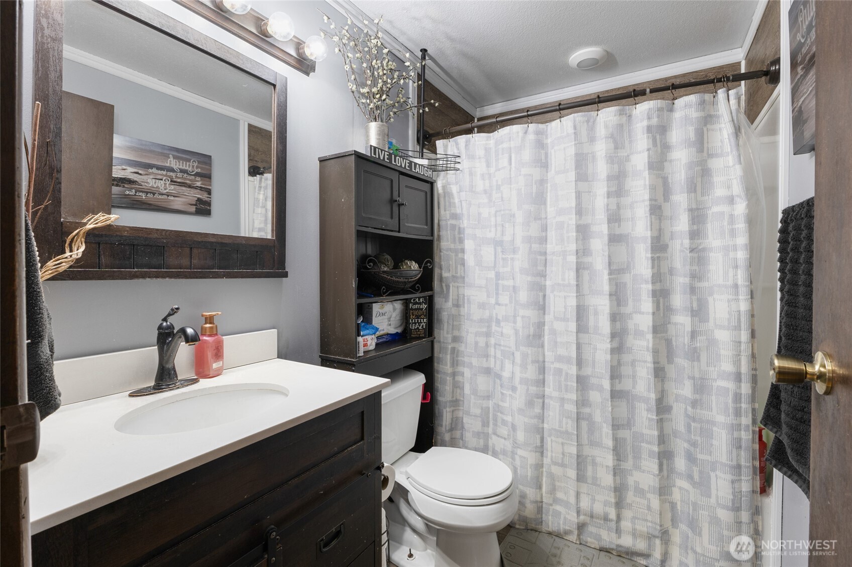 322 W 8th Street Property Photo 29