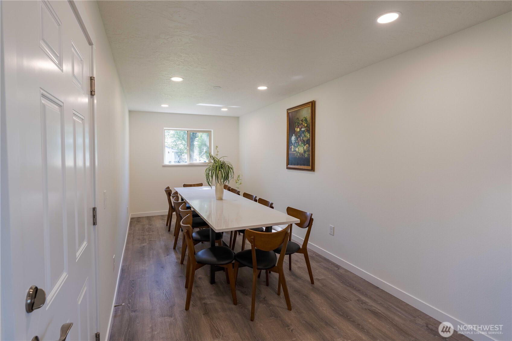 919 Stanley Dr Property Photo 7