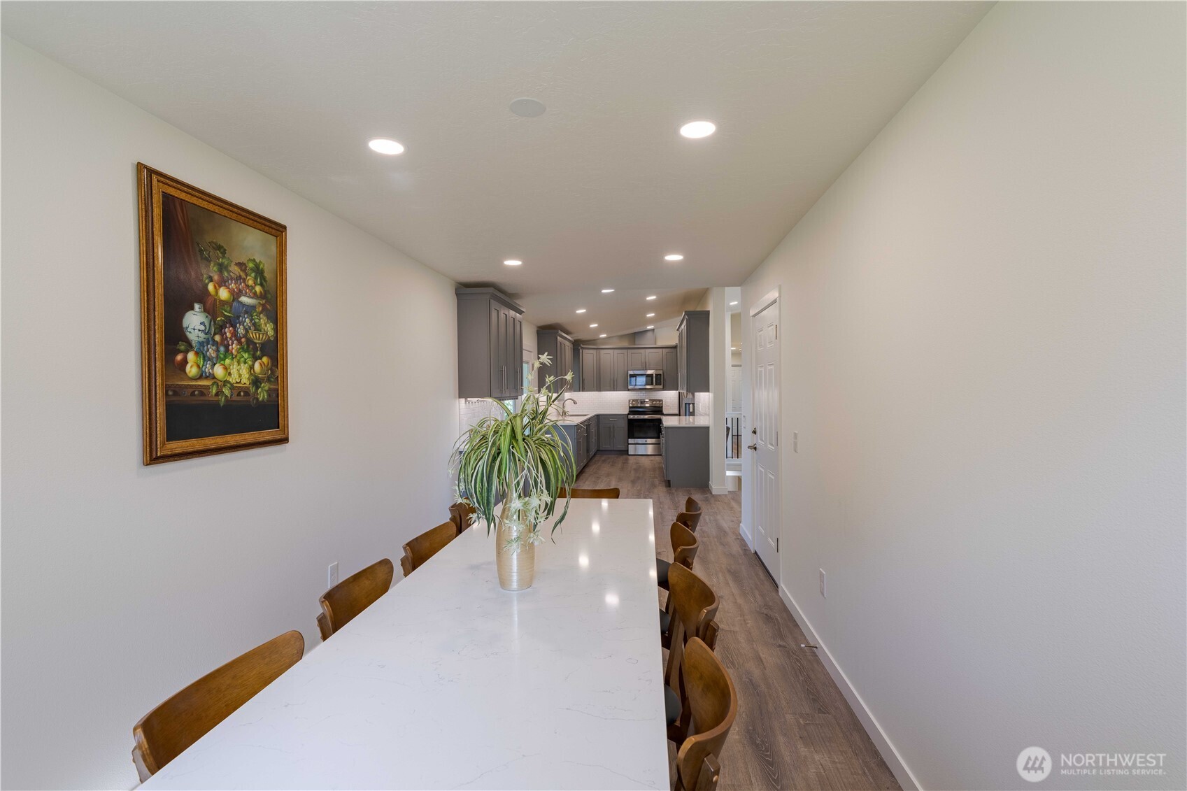 919 Stanley Dr Property Photo 8