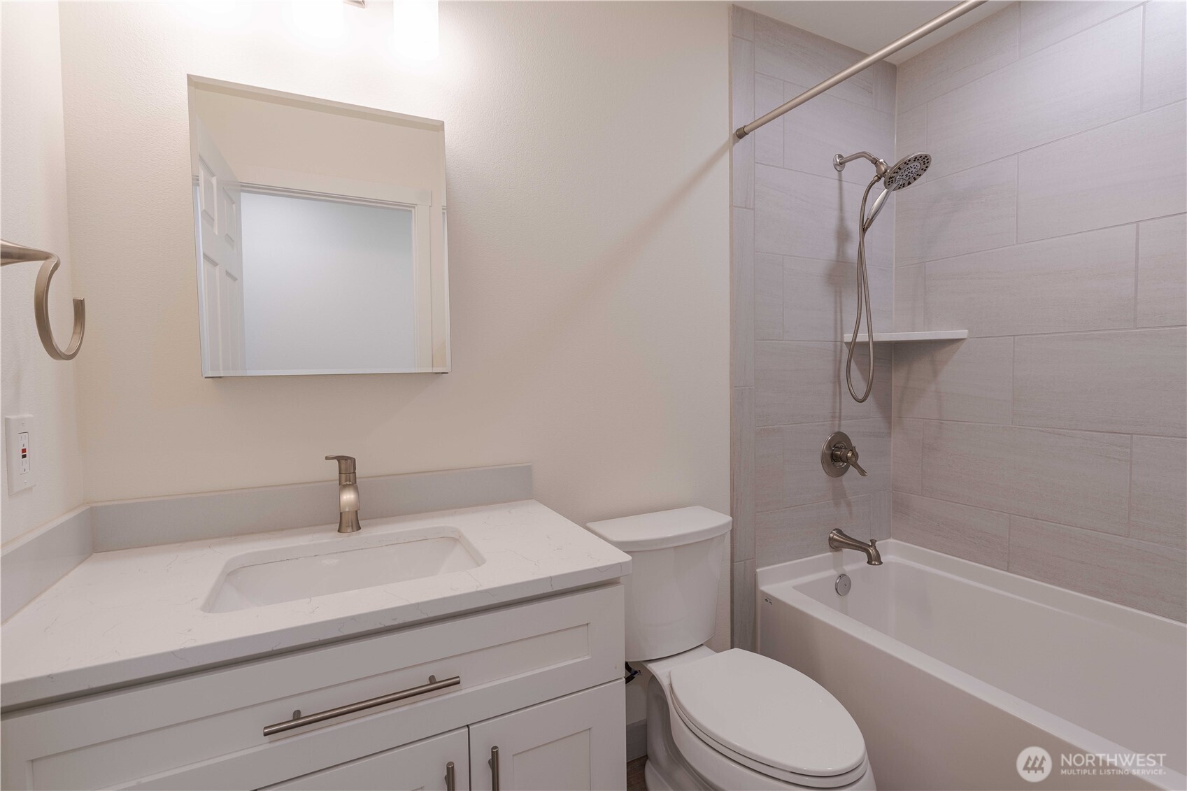 919 Stanley Dr Property Photo 14