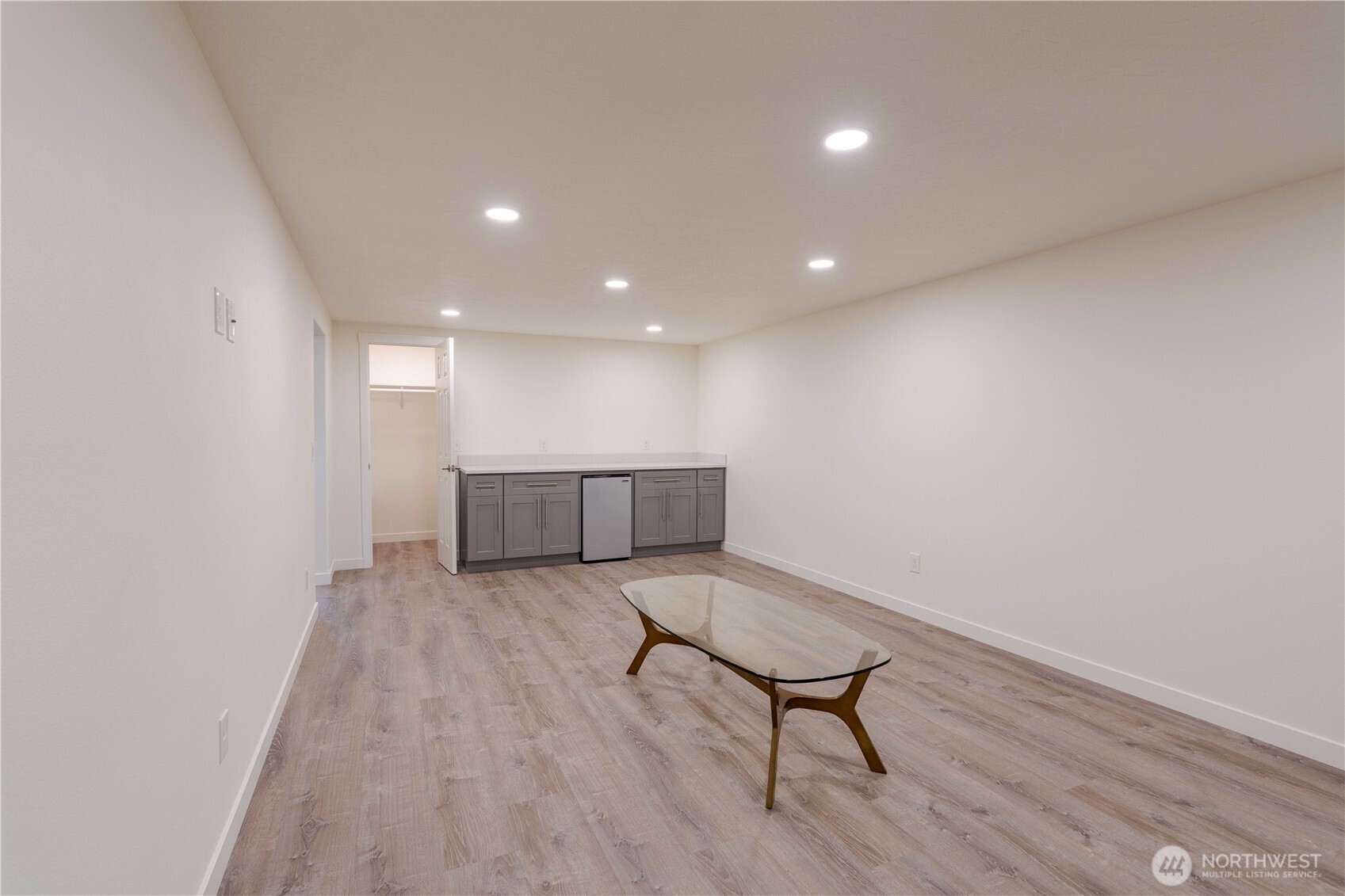 919 Stanley Dr Property Photo 23