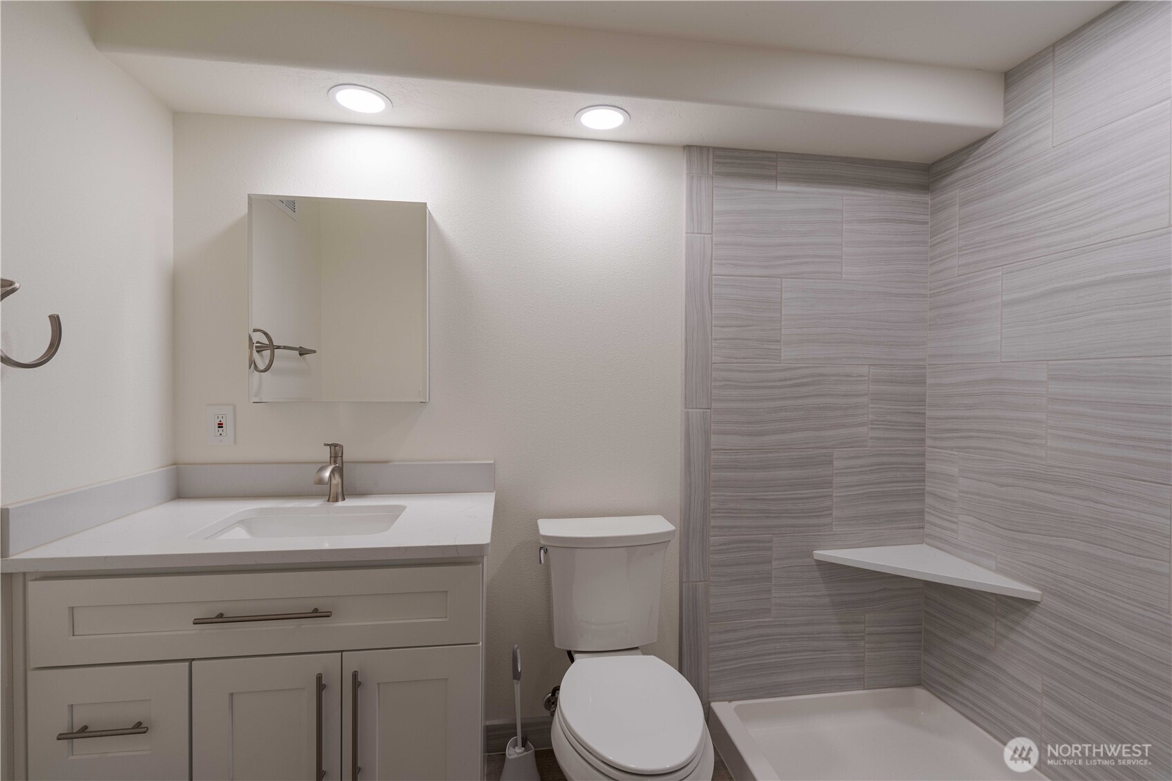 919 Stanley Dr Property Photo 25