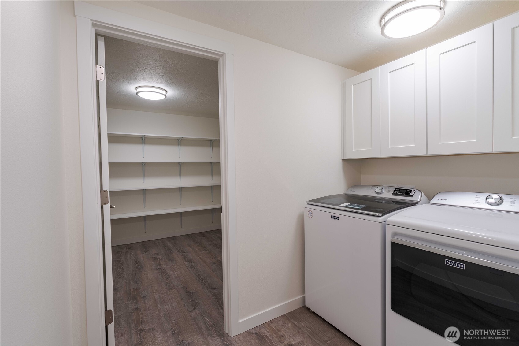 919 Stanley Dr Property Photo 26