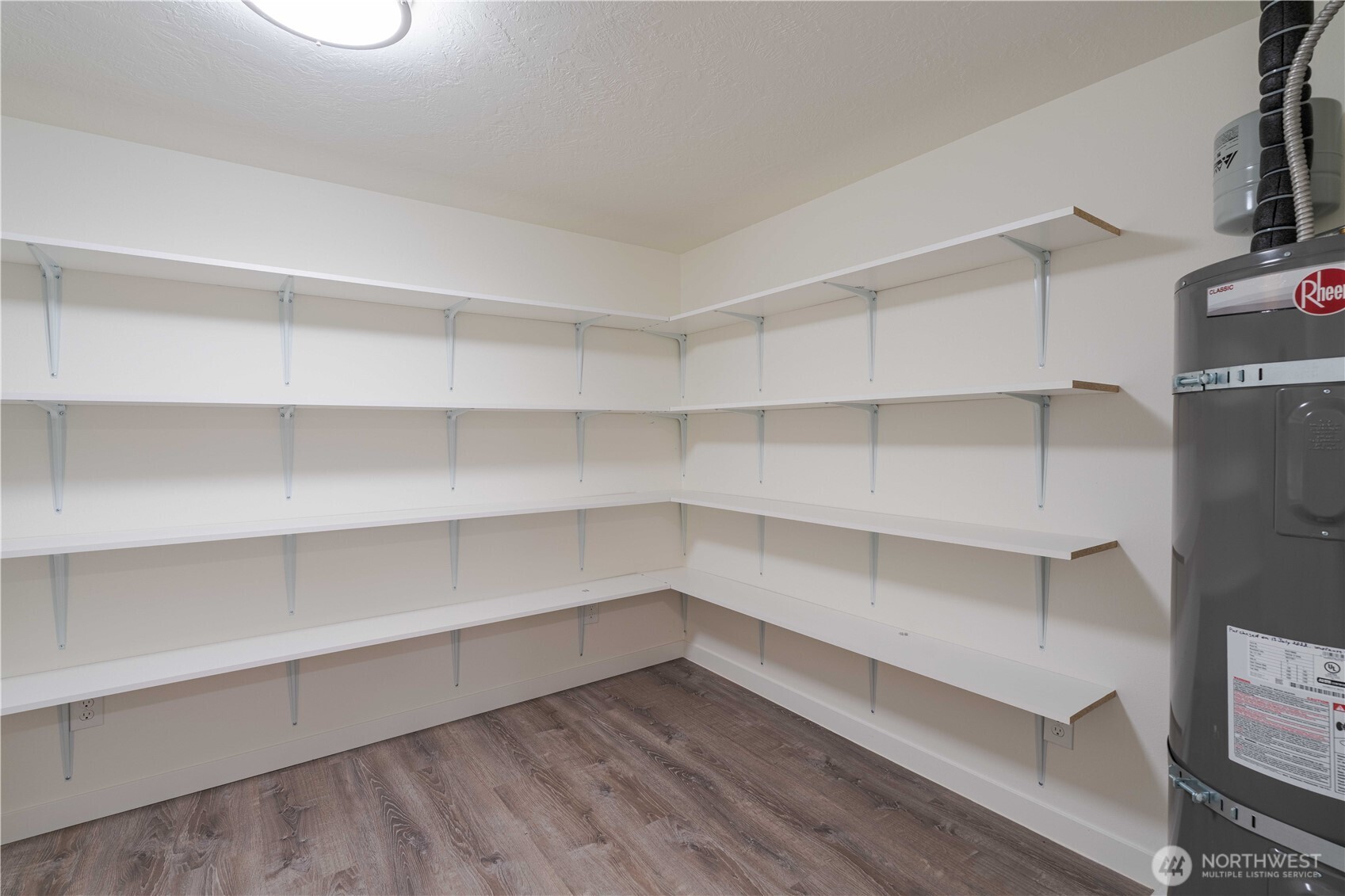 919 Stanley Dr Property Photo 27