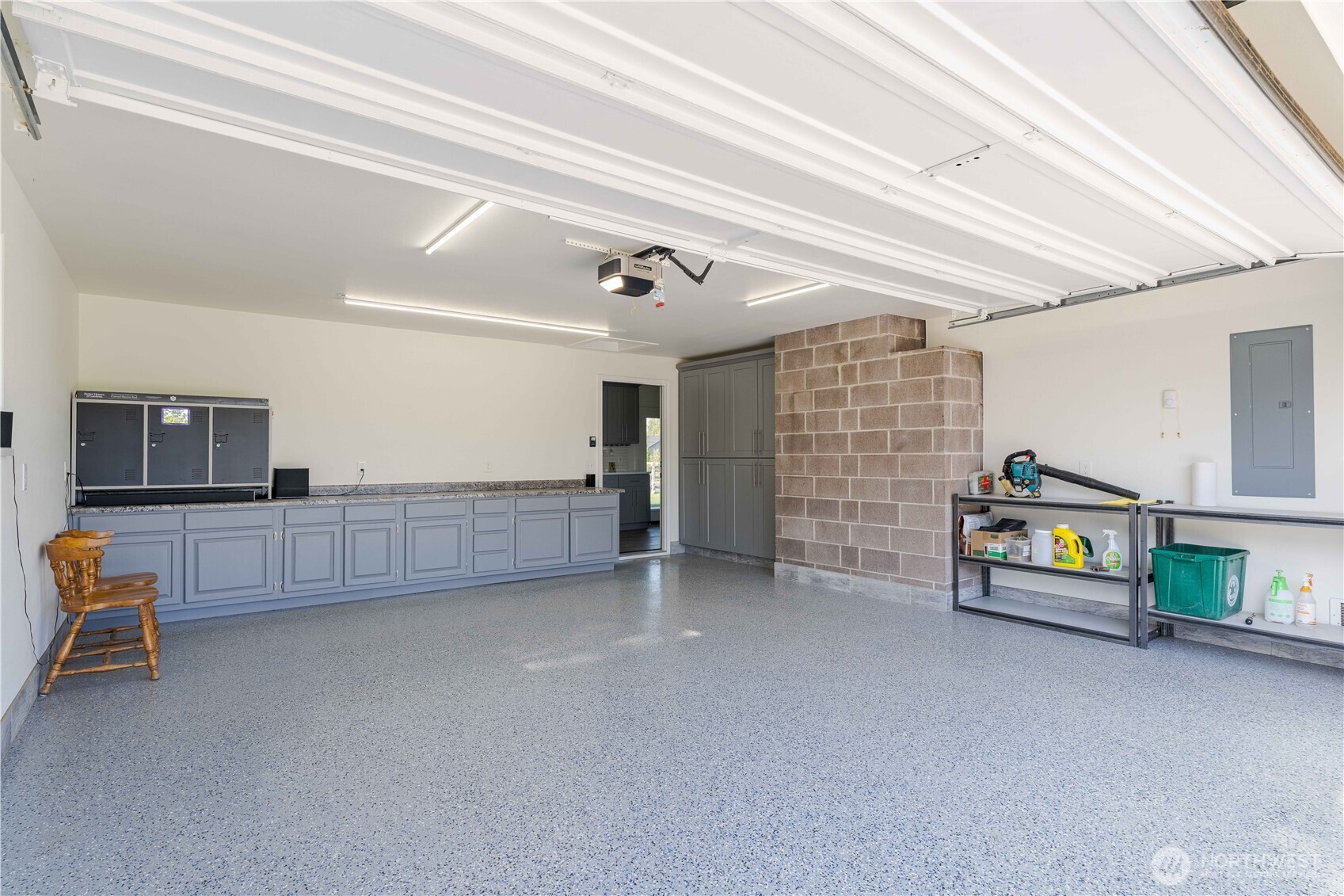 919 Stanley Dr Property Photo 37