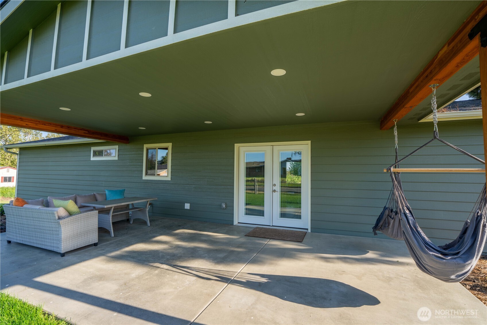 919 Stanley Dr Property Photo 39