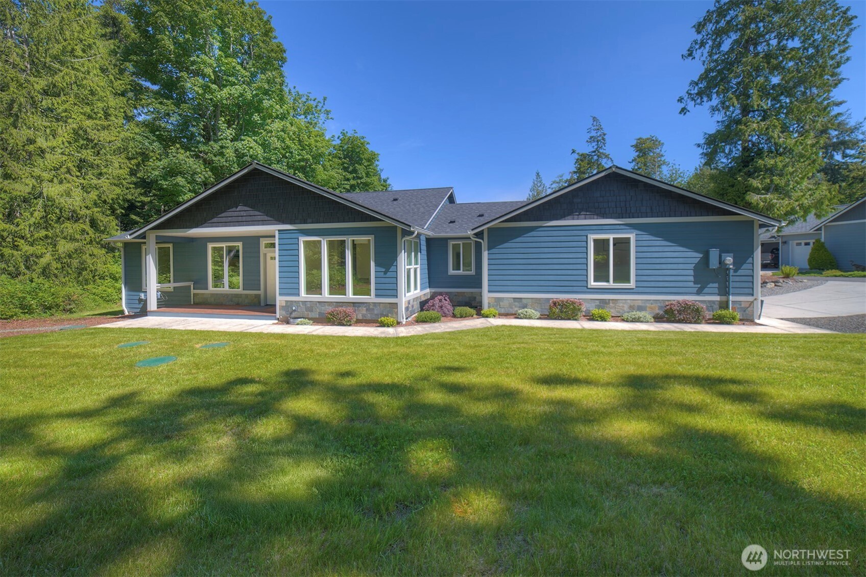 39195 Blackmouth Place Property Photo 1