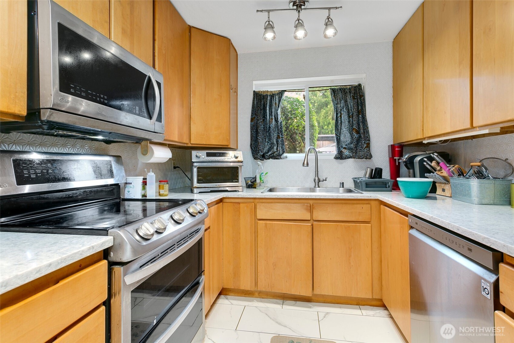 13271 15th Avenue B13 Property Photo 10
