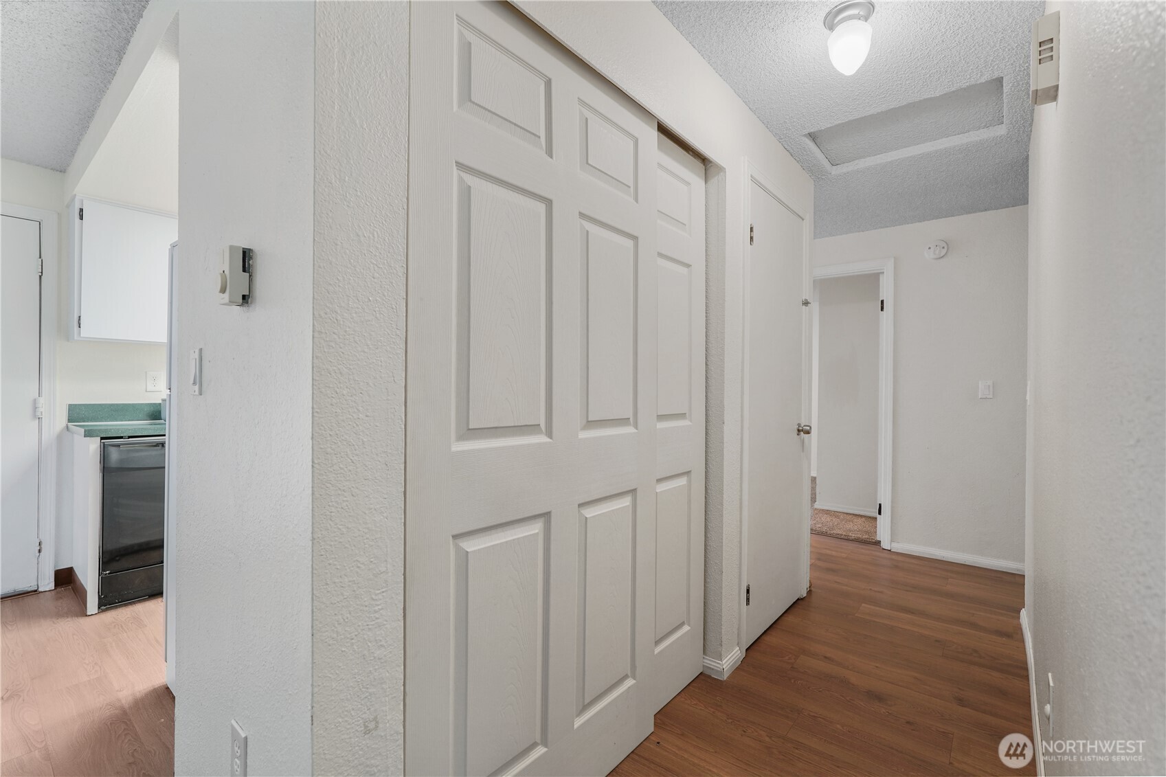 70 E Huckleberry Drive Property Photo 14