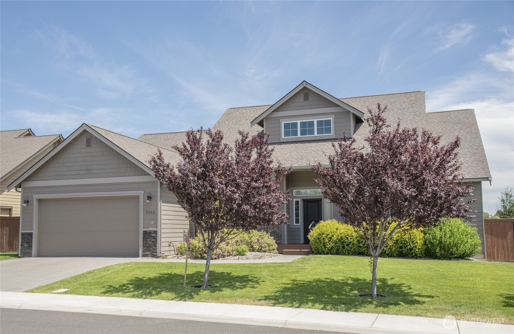 2504 N Dandelion Lane Property Photo 1