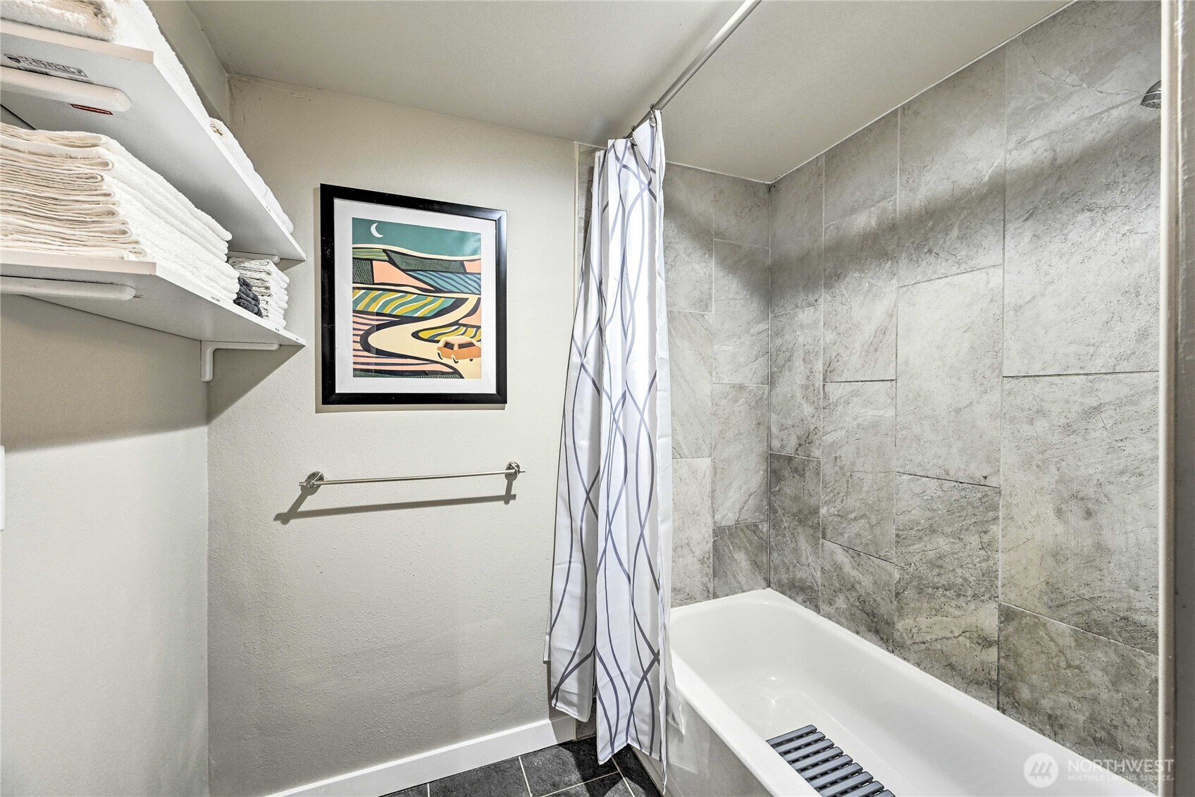 1934 Ne Northgate Way Property Photo 26