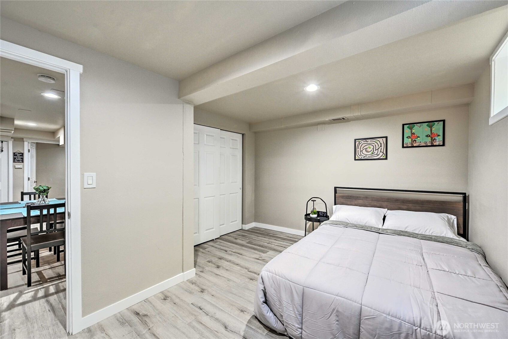 1934 Ne Northgate Way Property Photo 32