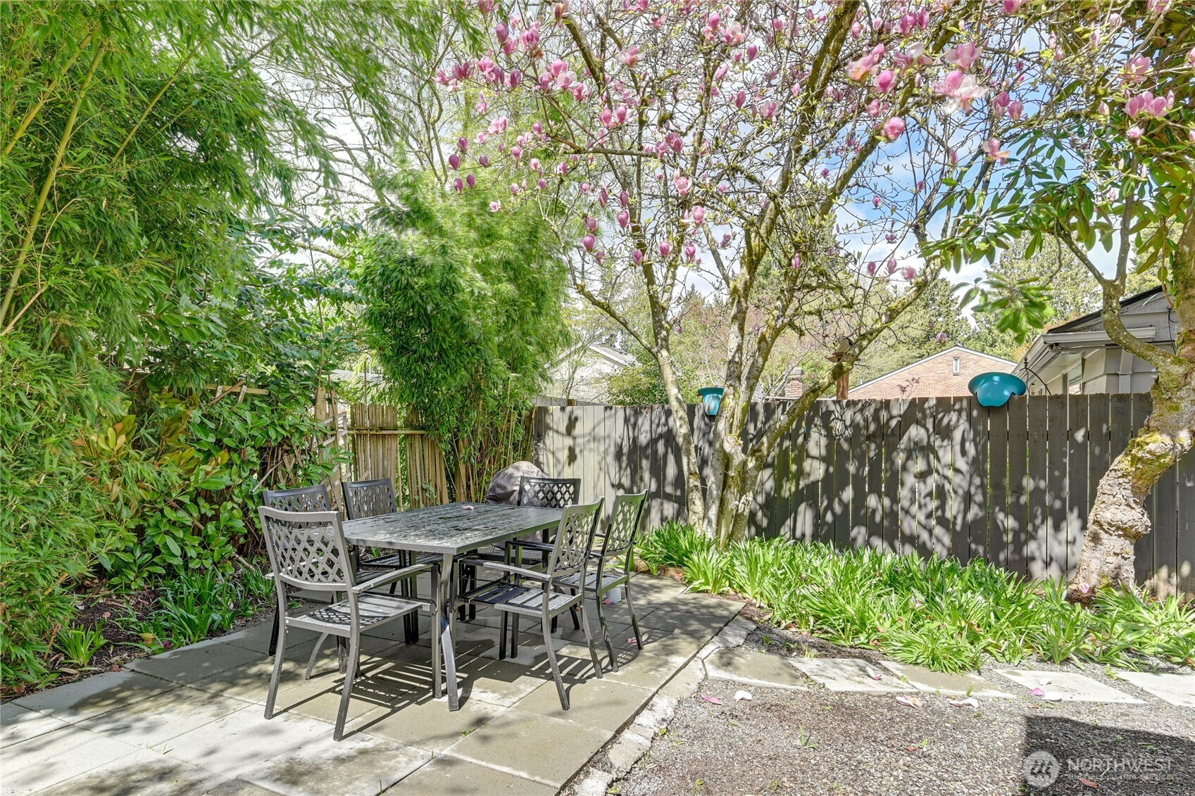 1934 Ne Northgate Way Property Photo 35