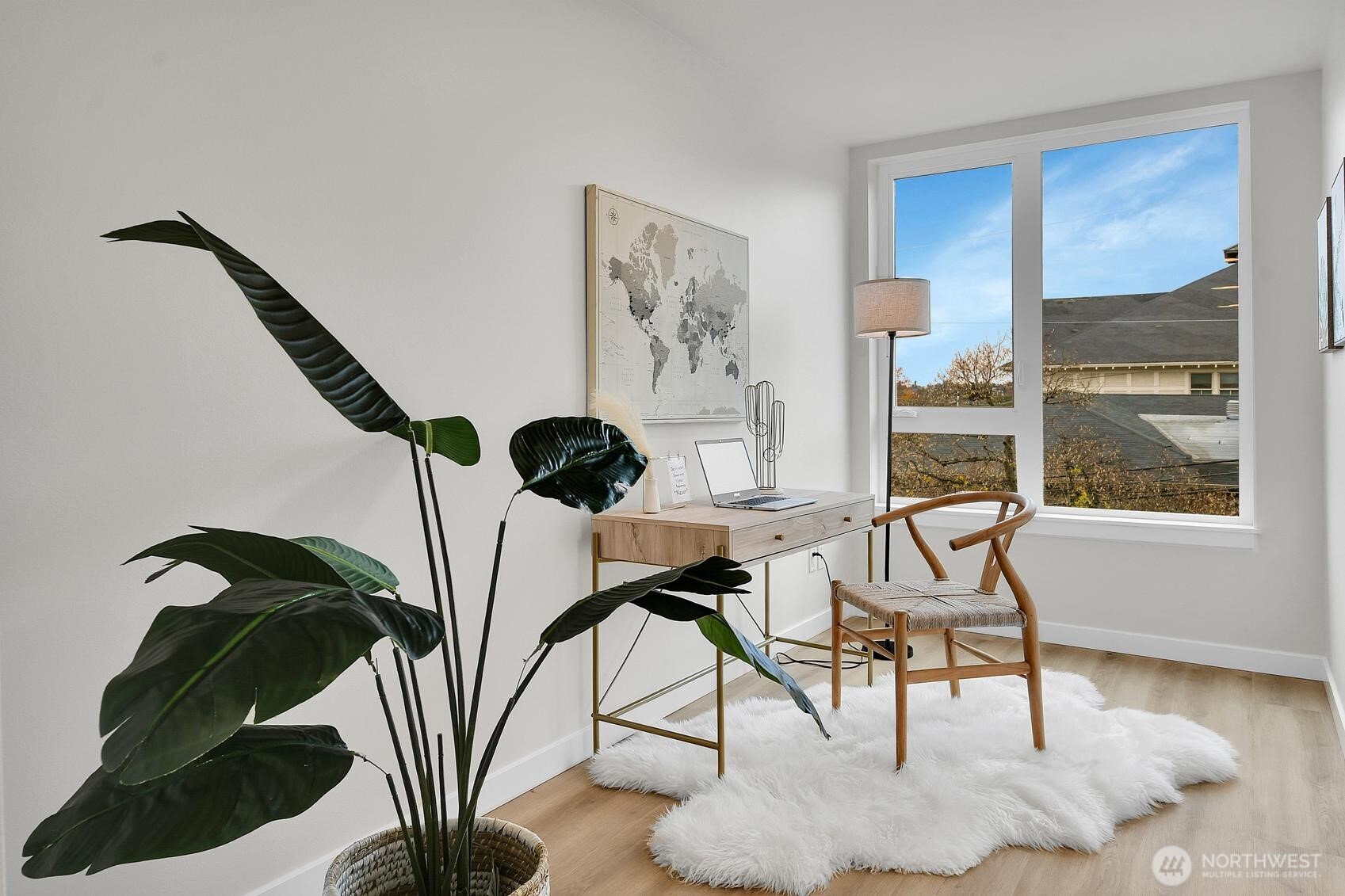 261 E Louisa Street Property Photo 11