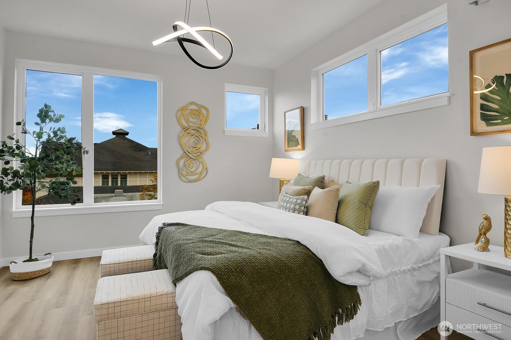 261 E Louisa Street Property Photo 13