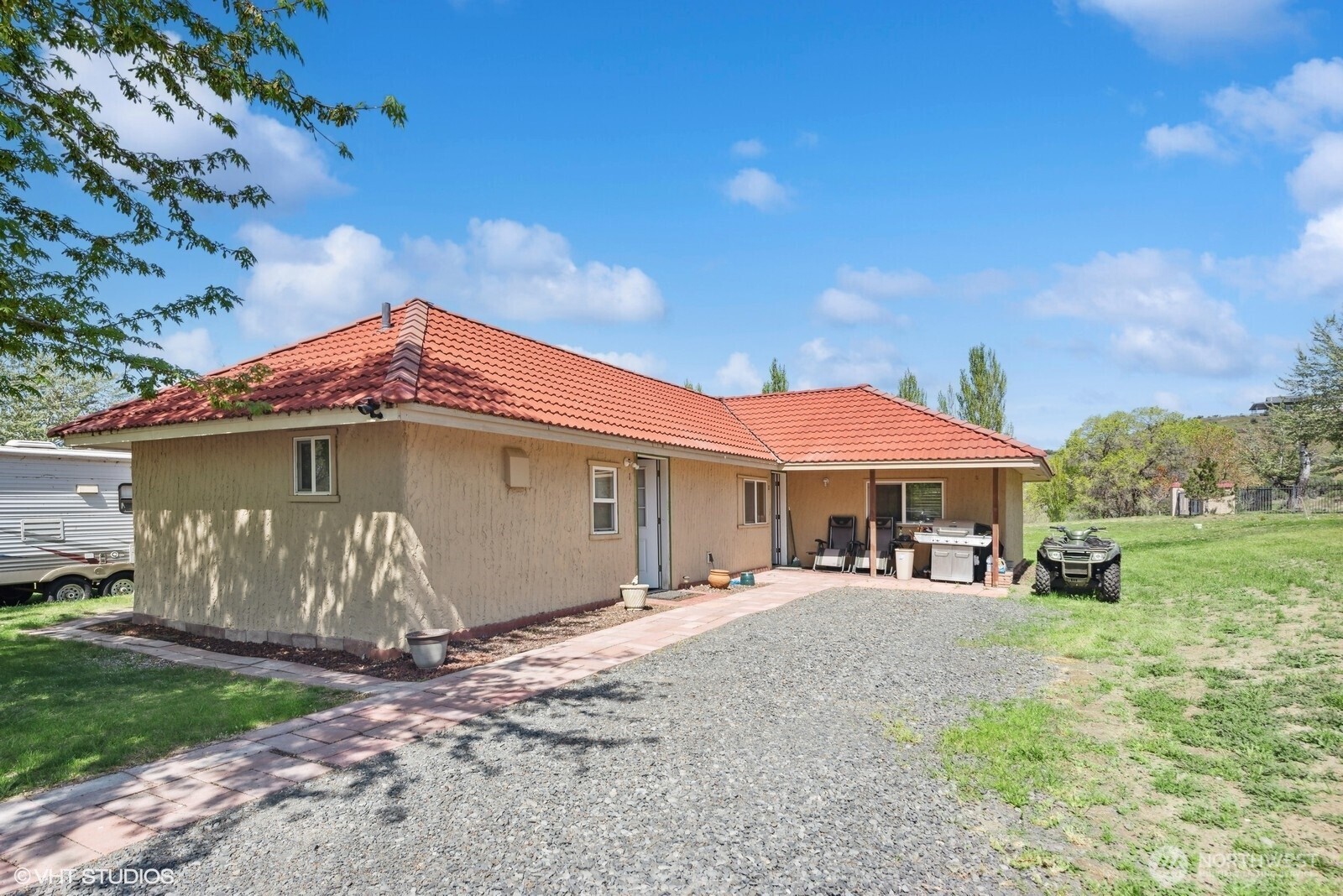 21058 State Highway 17 Property Photo 5