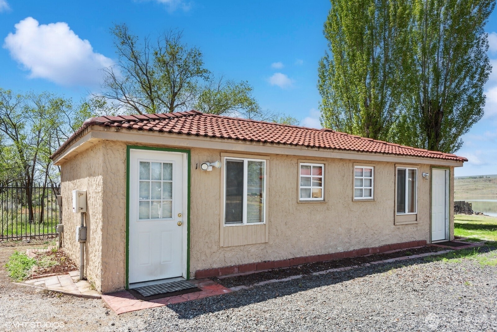 21058 State Highway 17 Property Photo 6