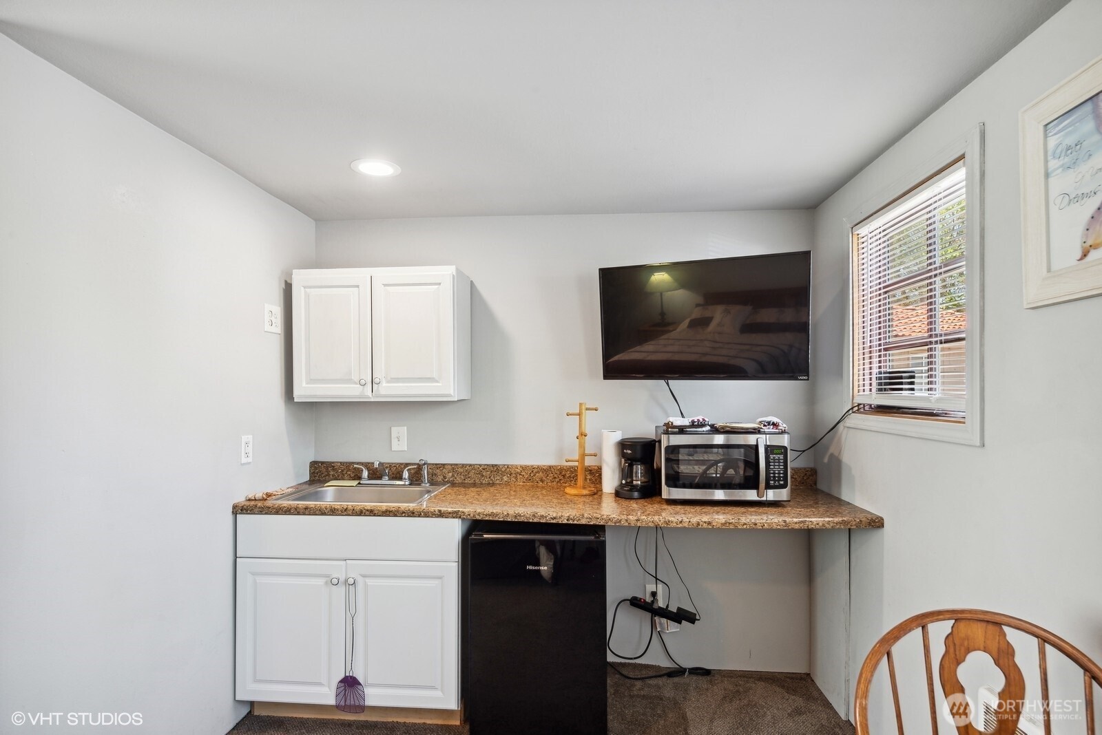 21058 State Highway 17 Property Photo 11