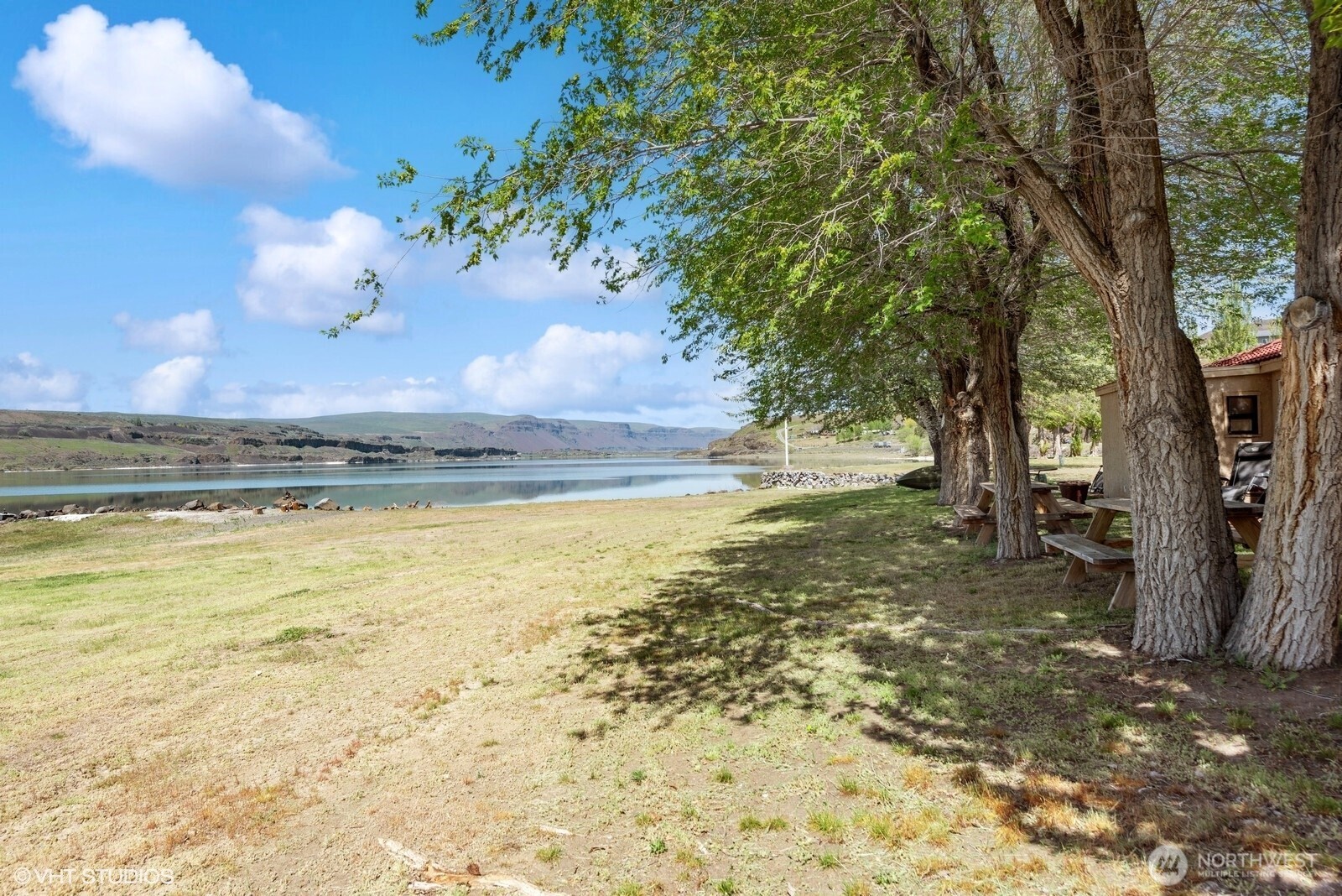 21058 State Highway 17 Property Photo 36