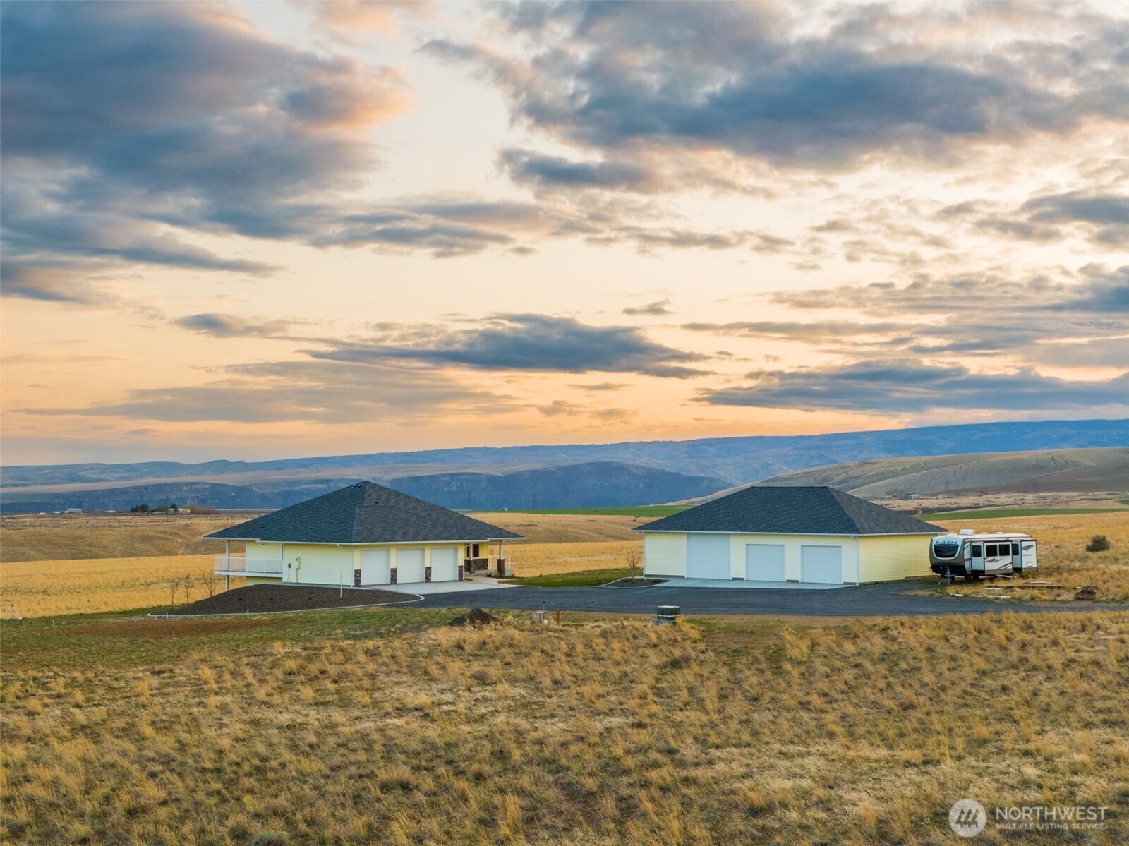 23201 Road 12 Nw Property Photo 2