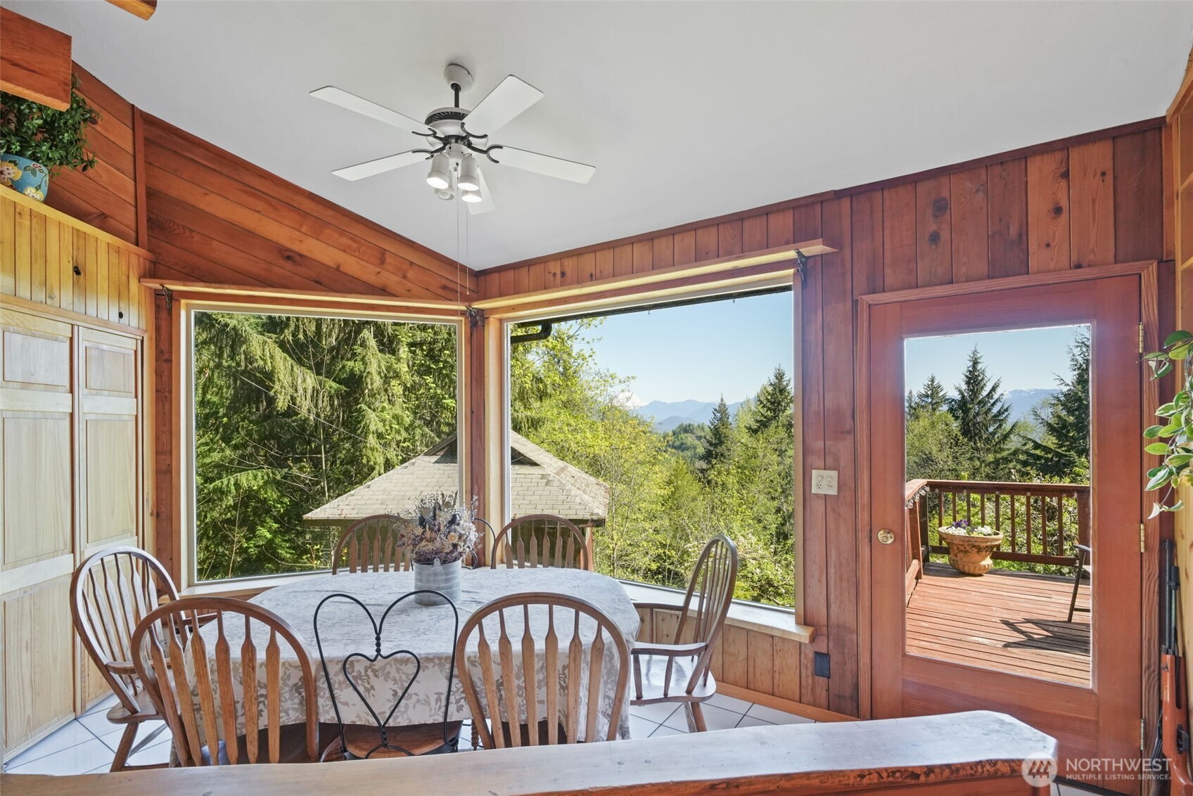 289 Long And Winding Road Property Photo 3