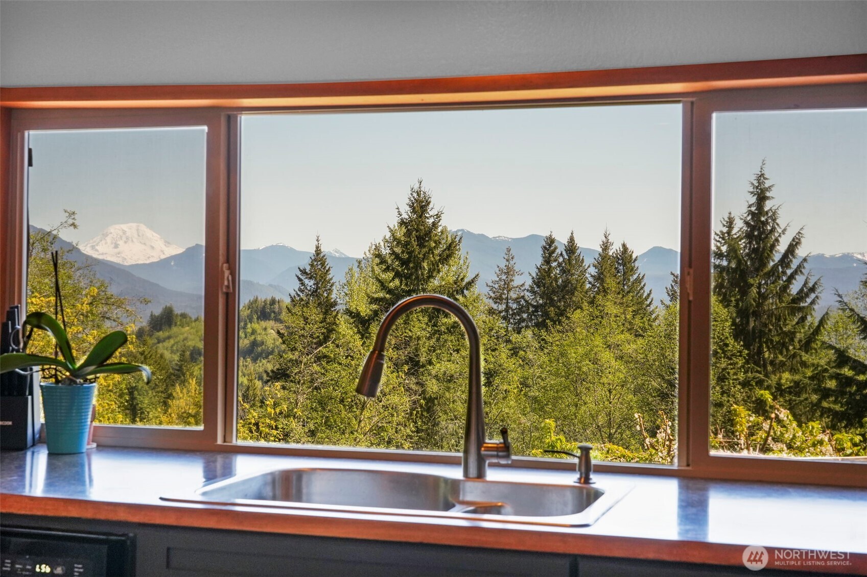 289 Long And Winding Road Property Photo 4
