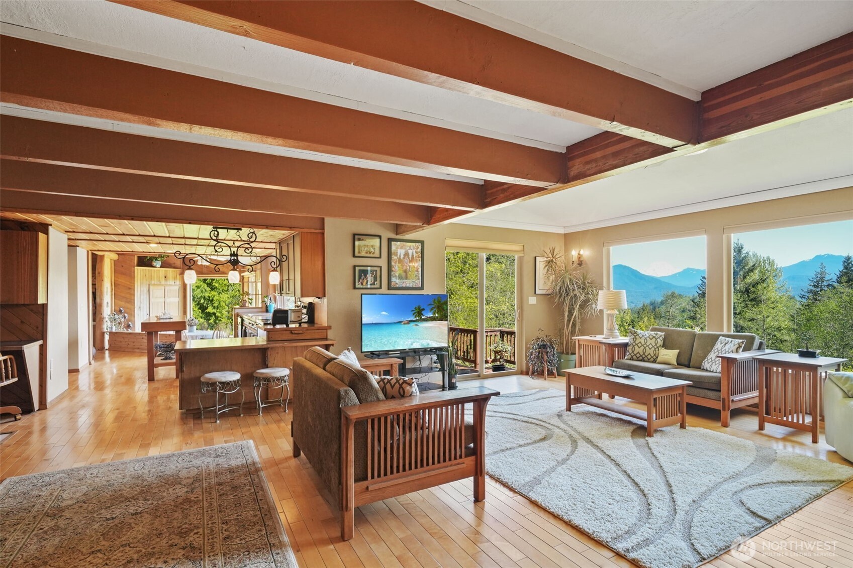 289 Long And Winding Road Property Photo 11