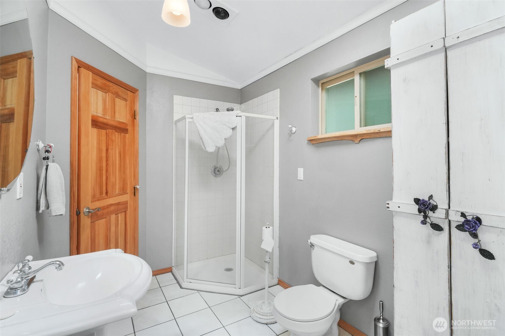 289 Long And Winding Road Property Photo 17