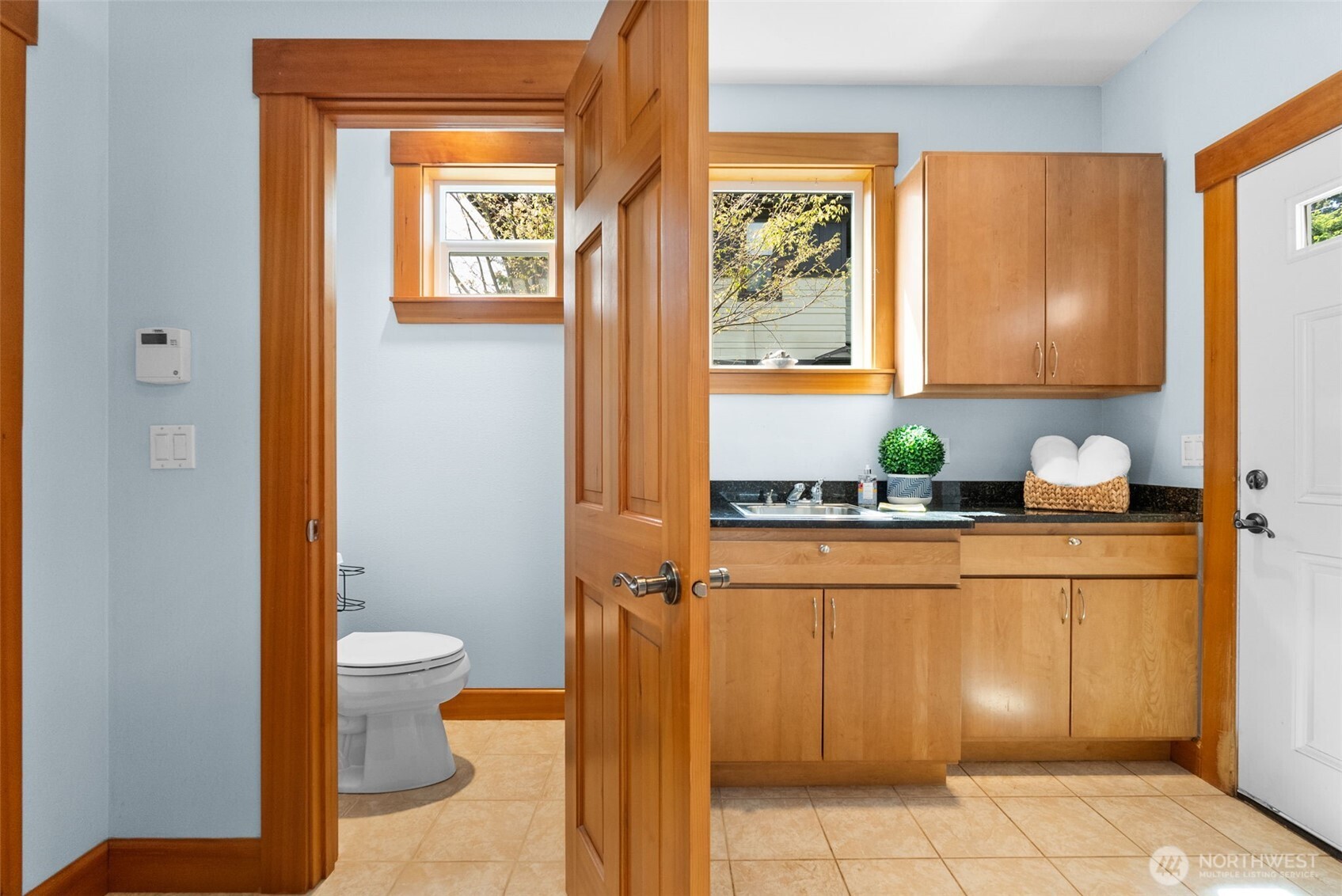 257 3rd Avenue Property Photo 18