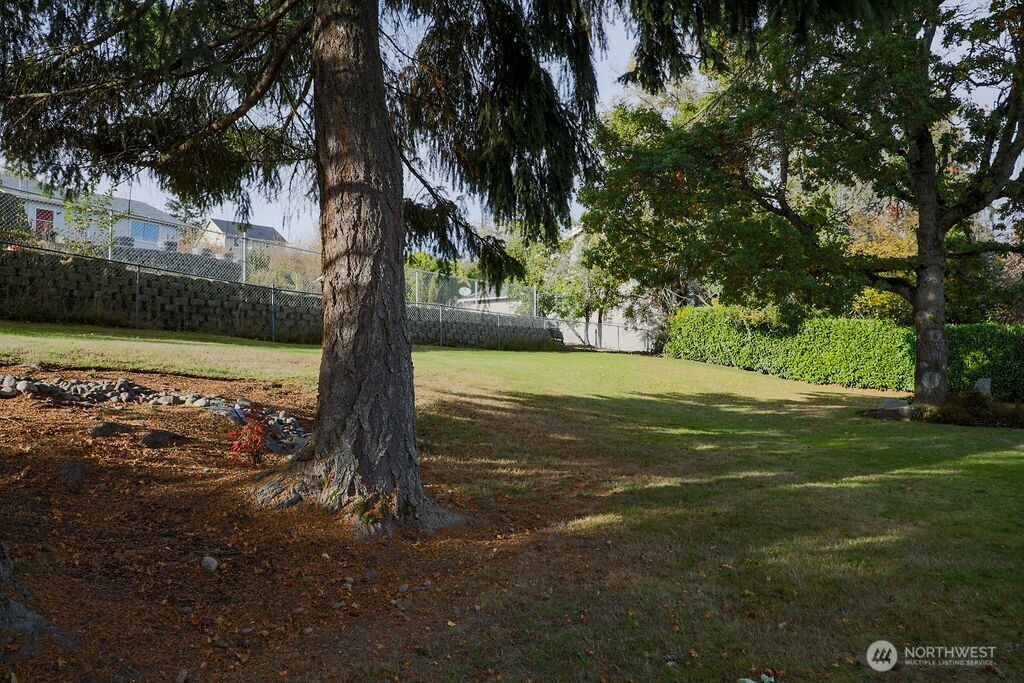 1111 Nw Lowell Street Property Photo 8