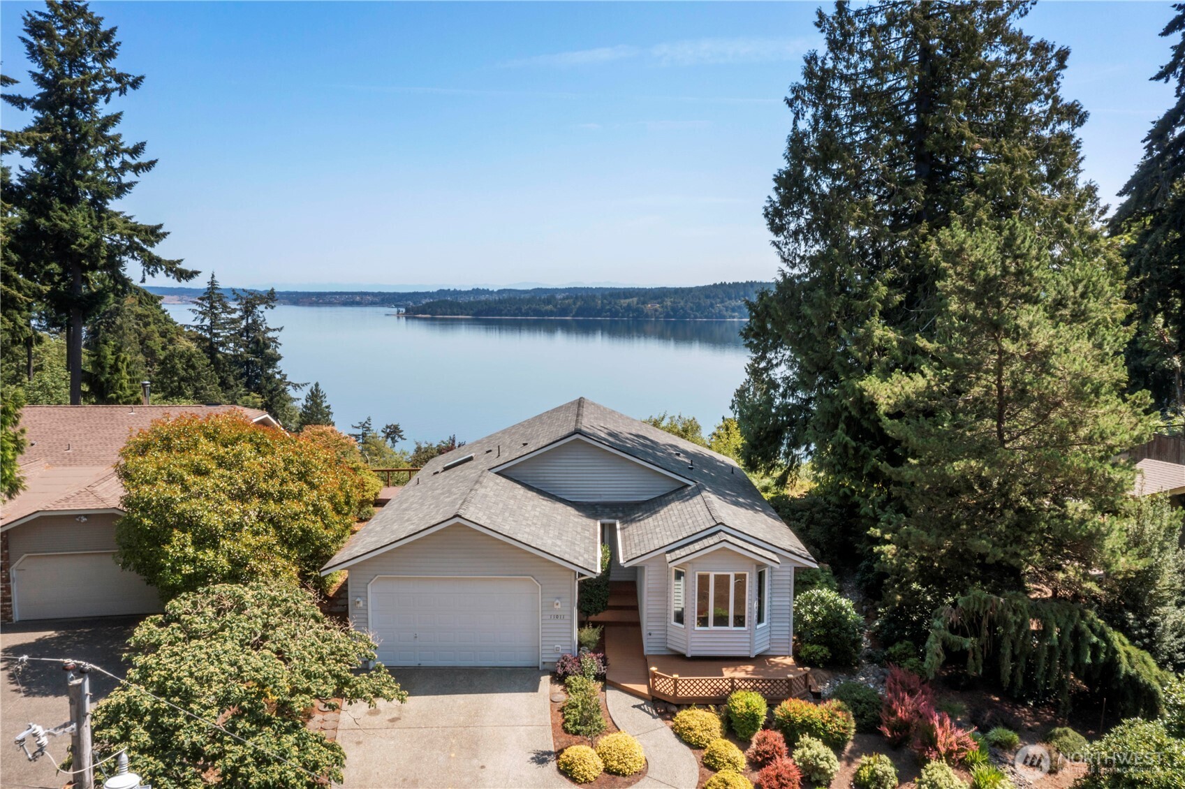11011 Seaview Drive Property Photo 1