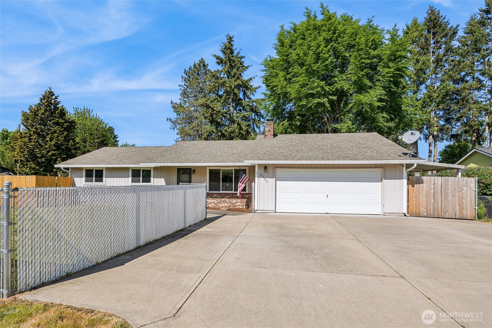 4700 Ne 137th Avenue Property Photo 1