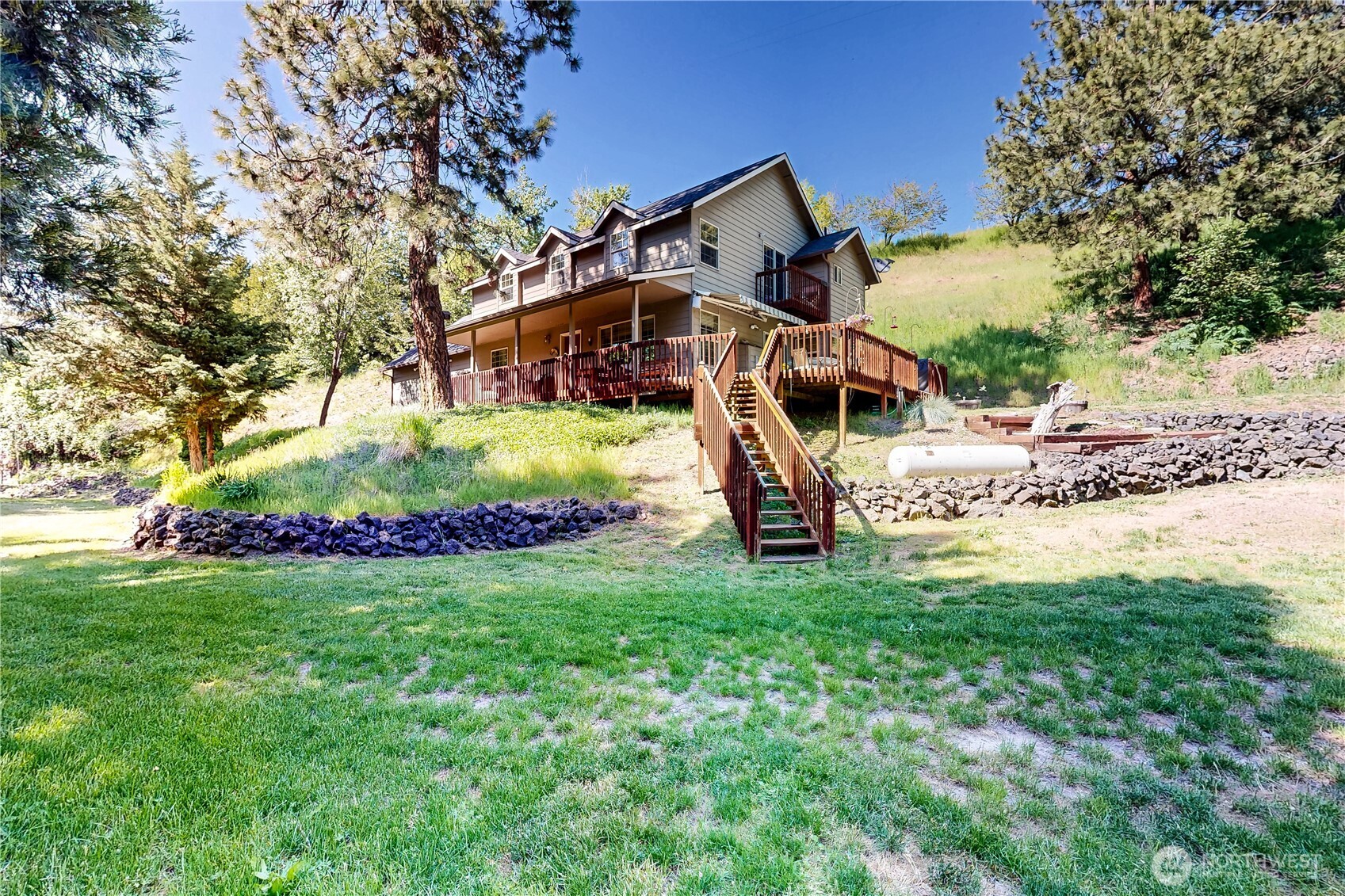 18 Blue Creek Road Property Photo