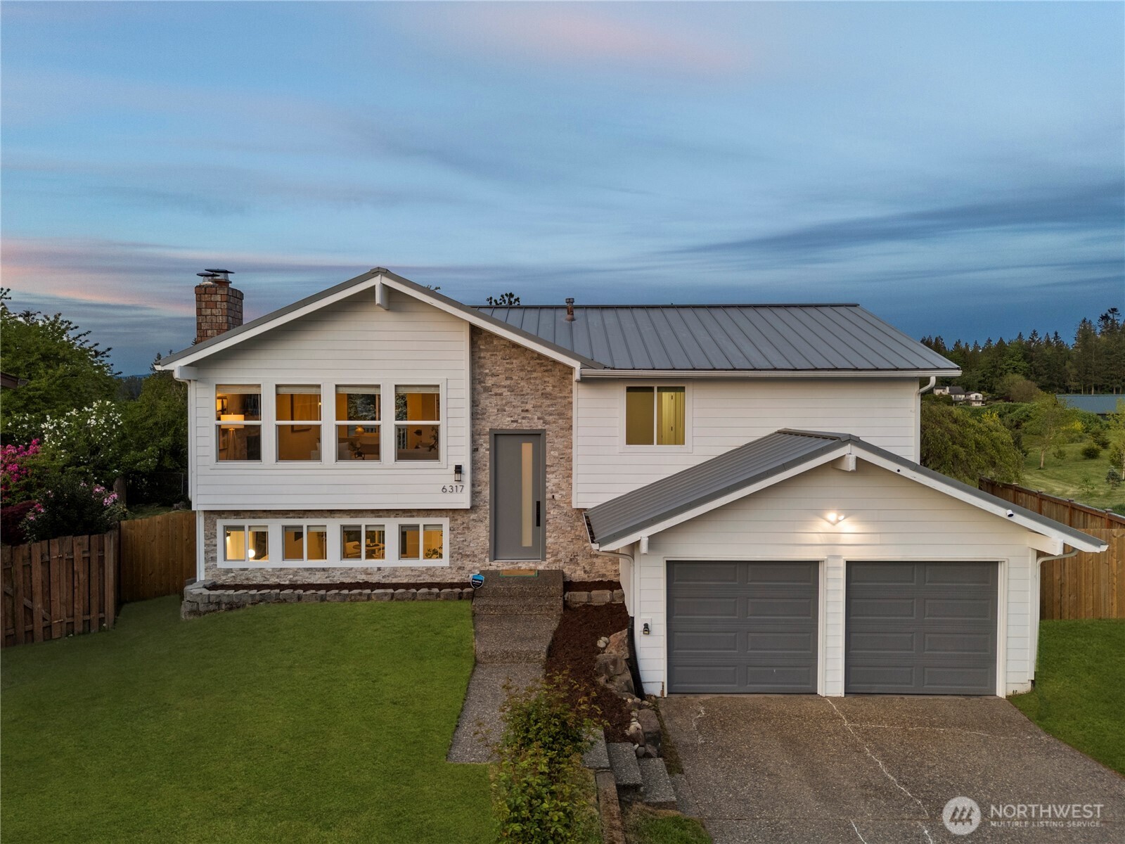 6317 35th Way Property Photo