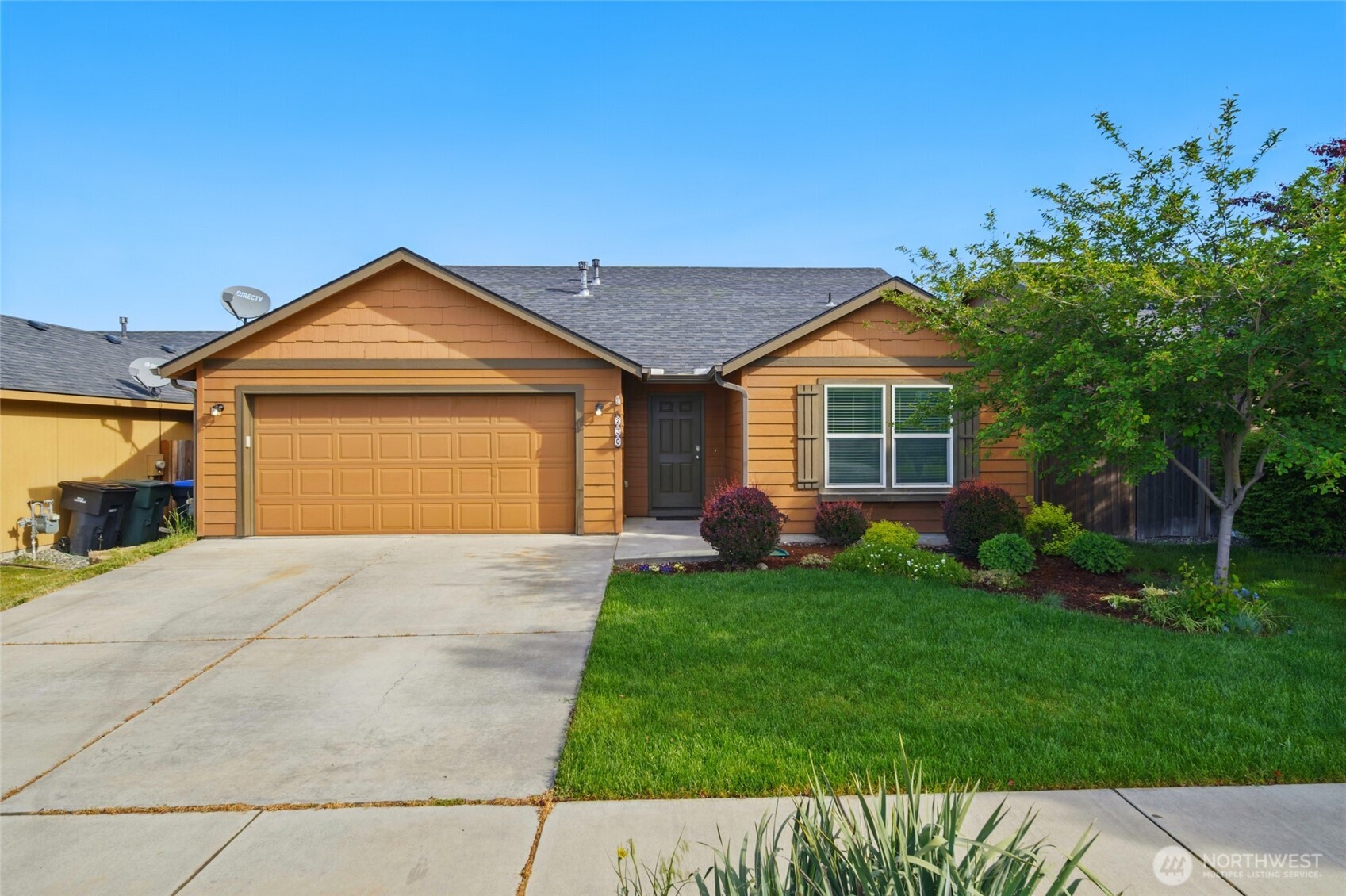230 Chapra Street Property Photo