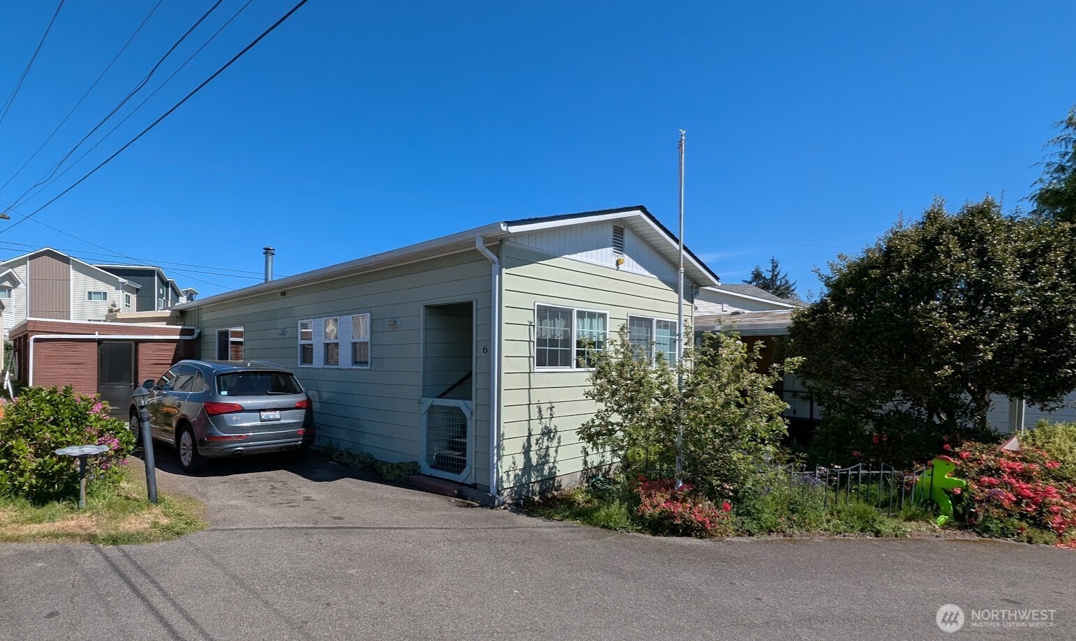 18501 52nd Avenue 6 Property Photo