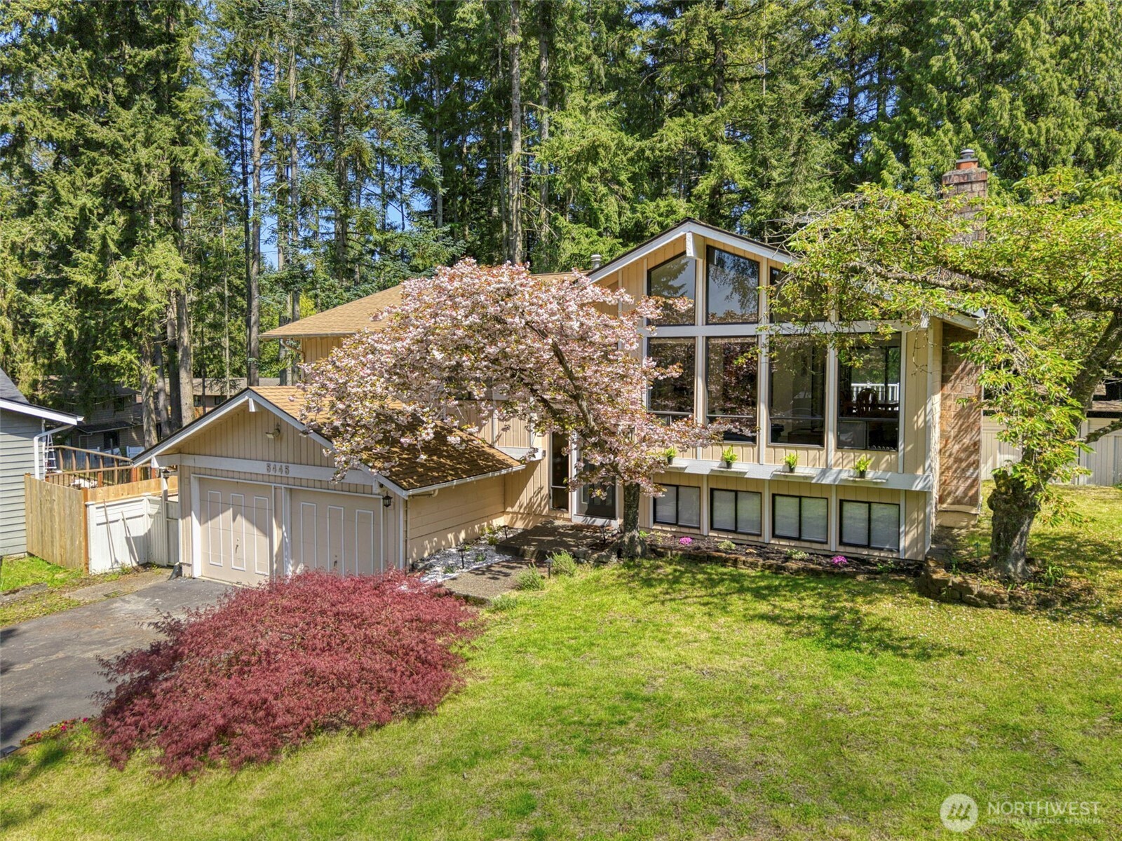 5445 Pineridge Drive Property Photo