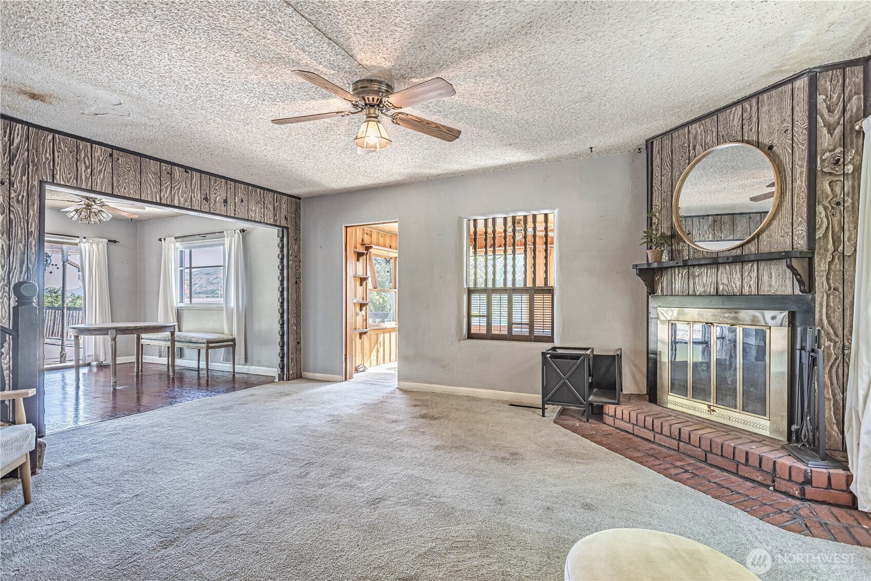 1314 Walnut Street Property Photo 4