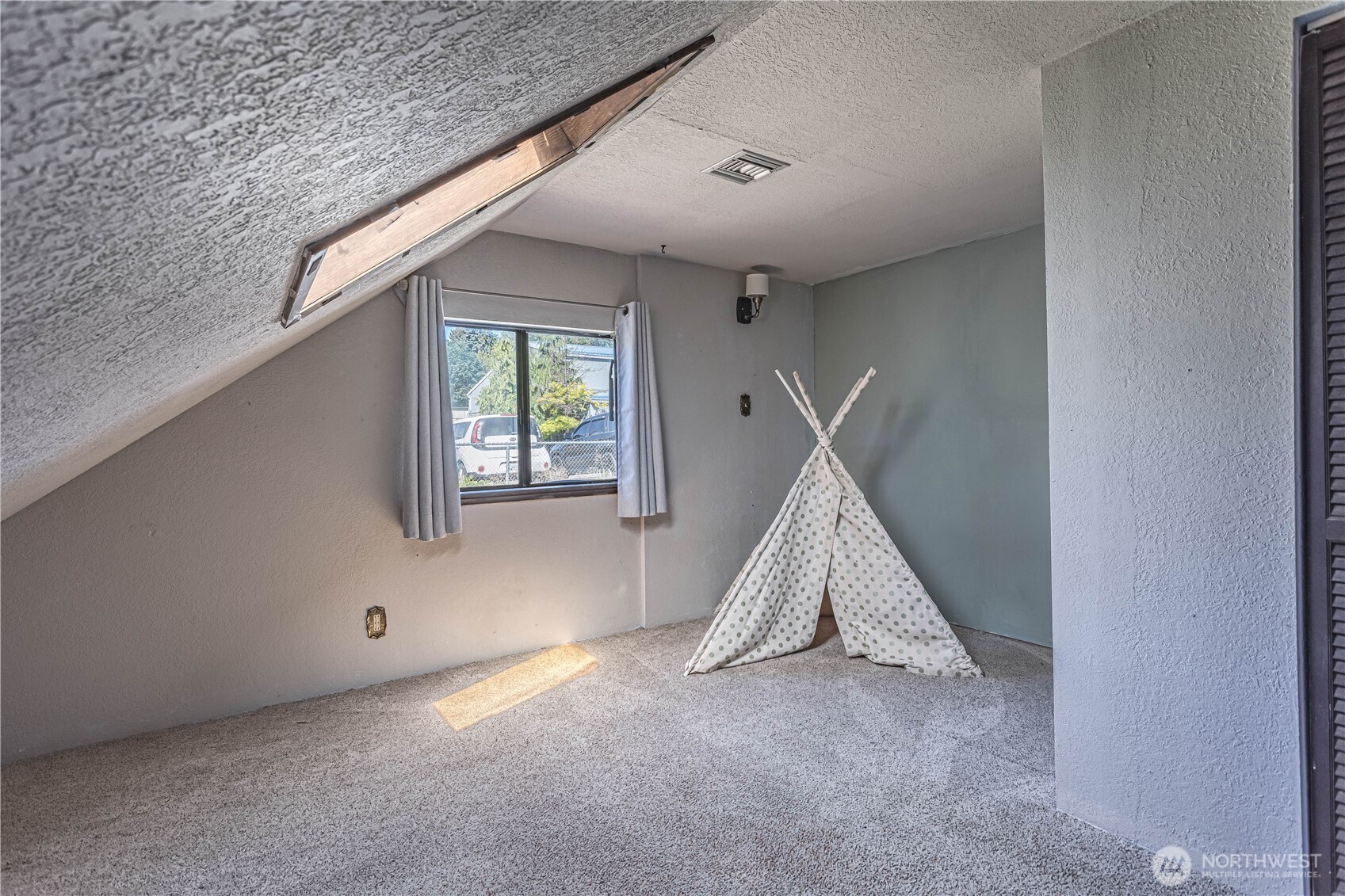 1314 Walnut Street Property Photo 16