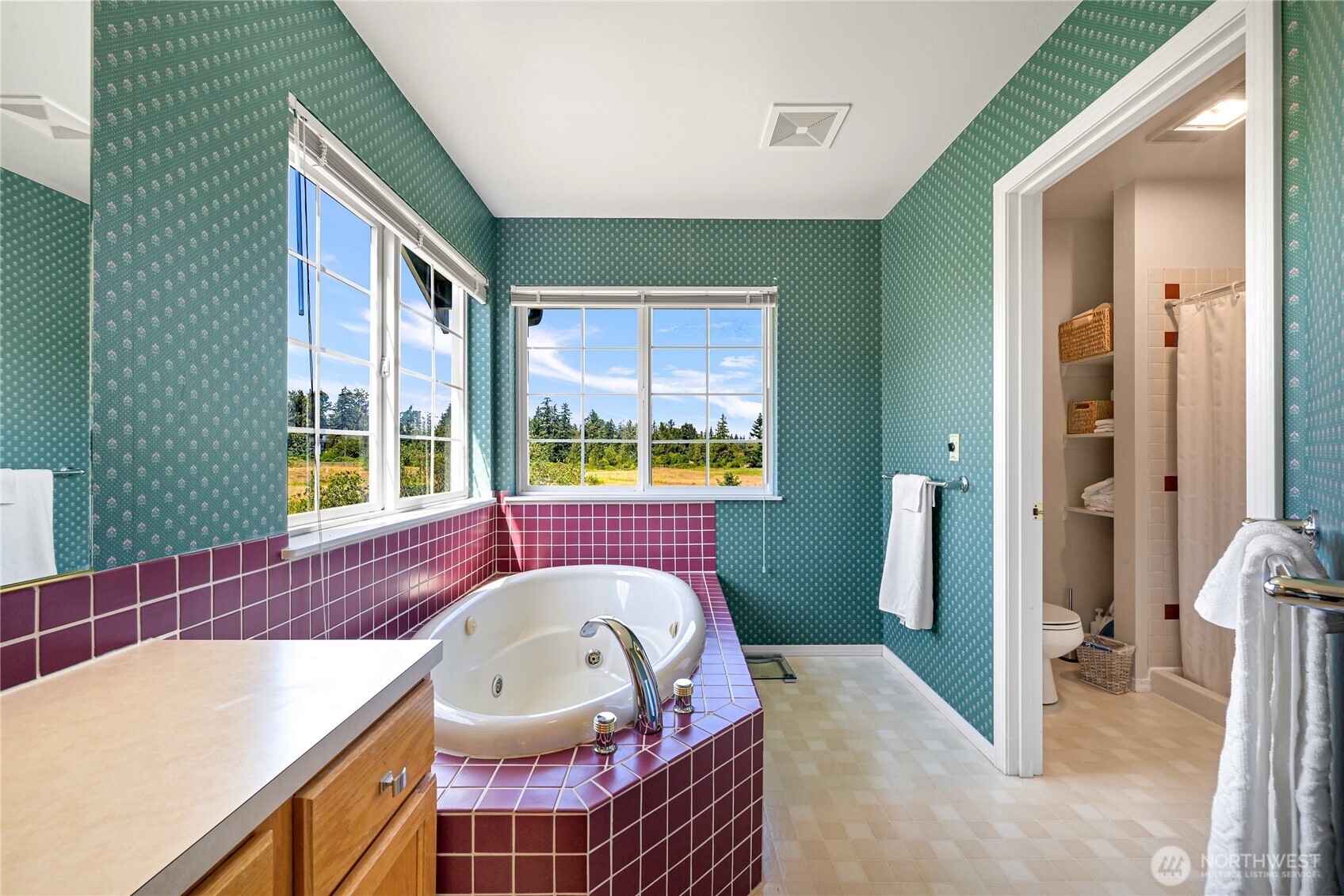 2470 Lee Way Property Photo 28