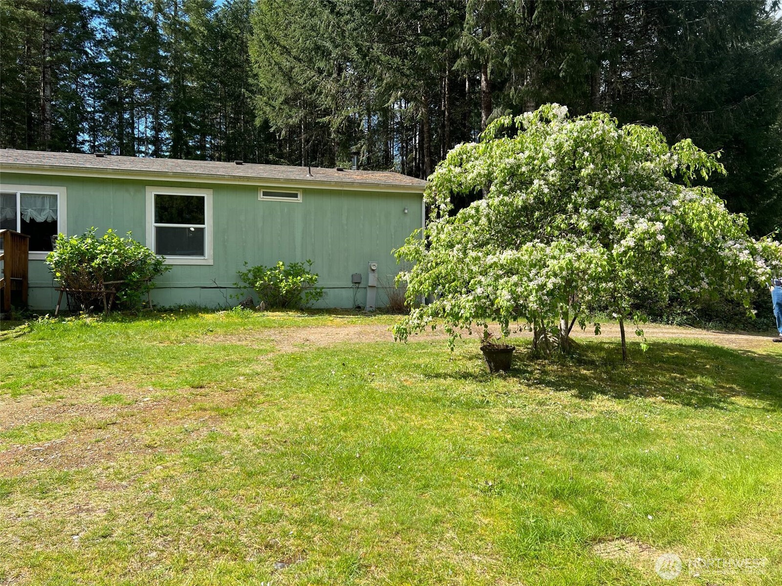 200 Ne Tee Lake Pines Road Property Photo 3